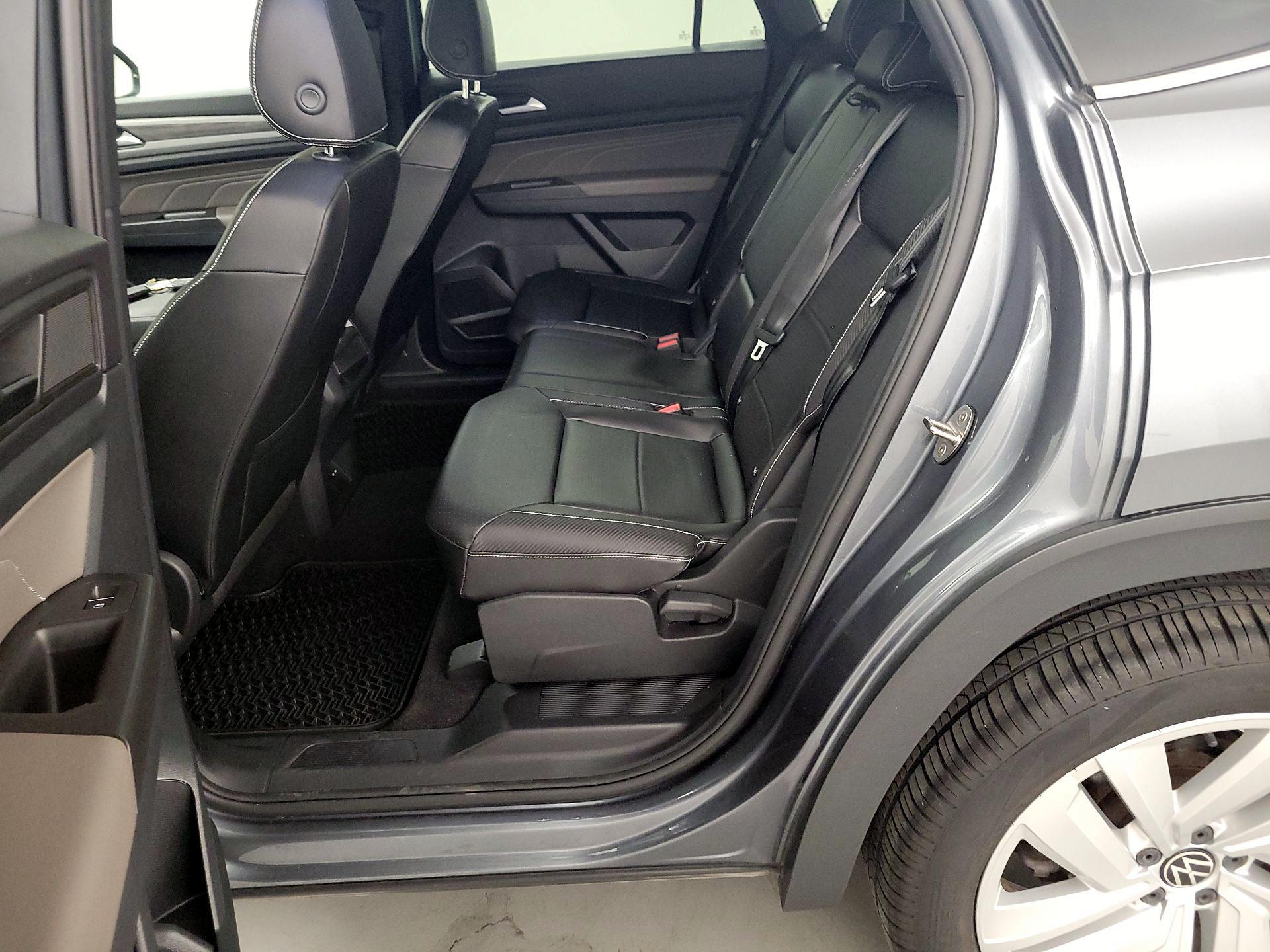 Thumbnail: 2022 Volkswagen Atlas - 20