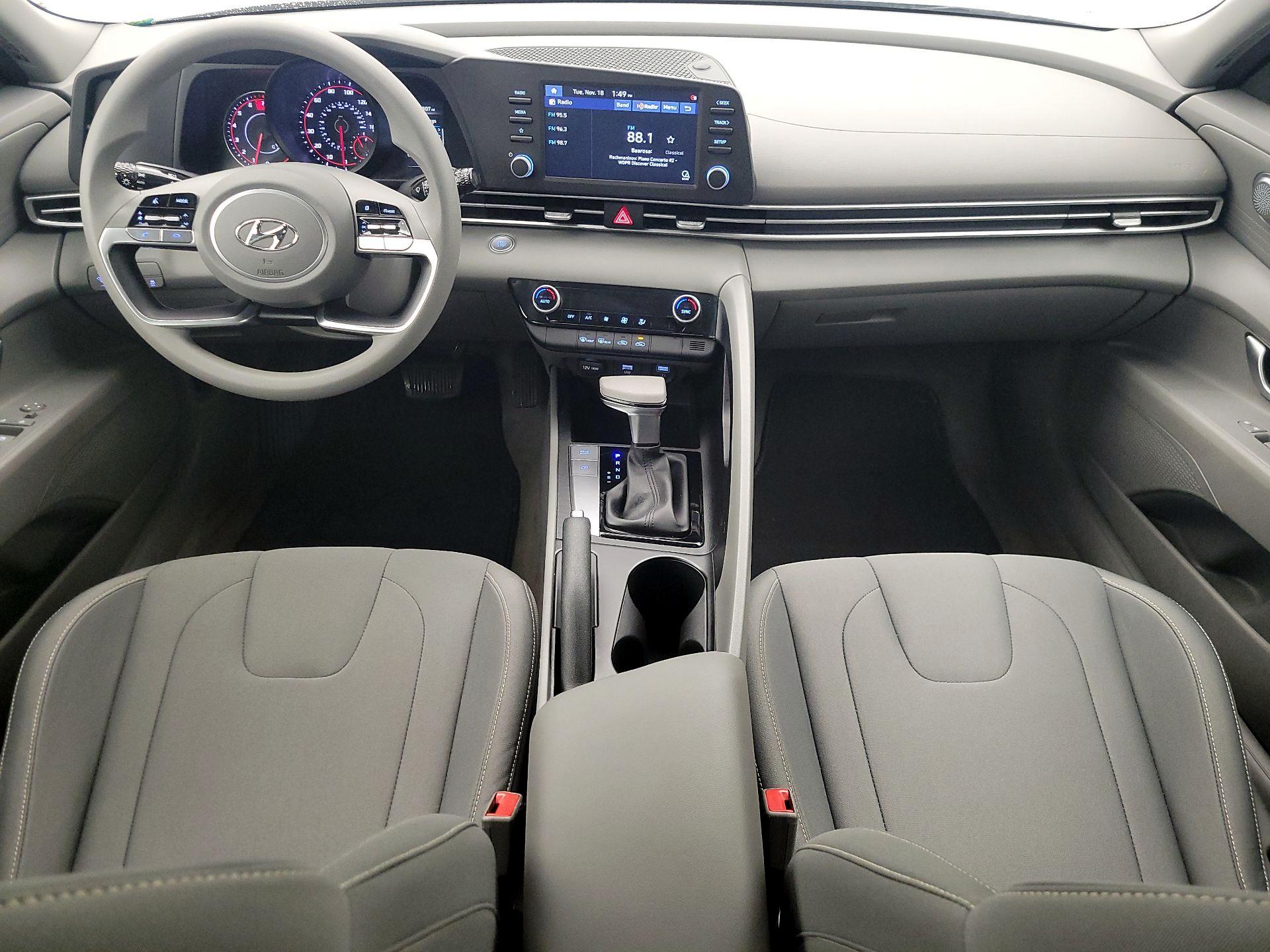 Thumbnail: 2022 Hyundai Elantra - 9