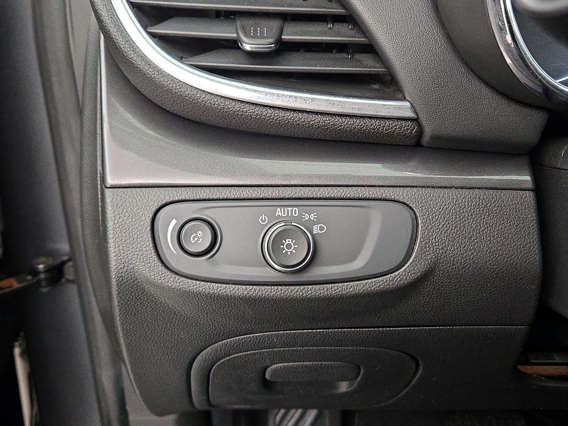 Thumbnail: 2020 Buick Encore - 13