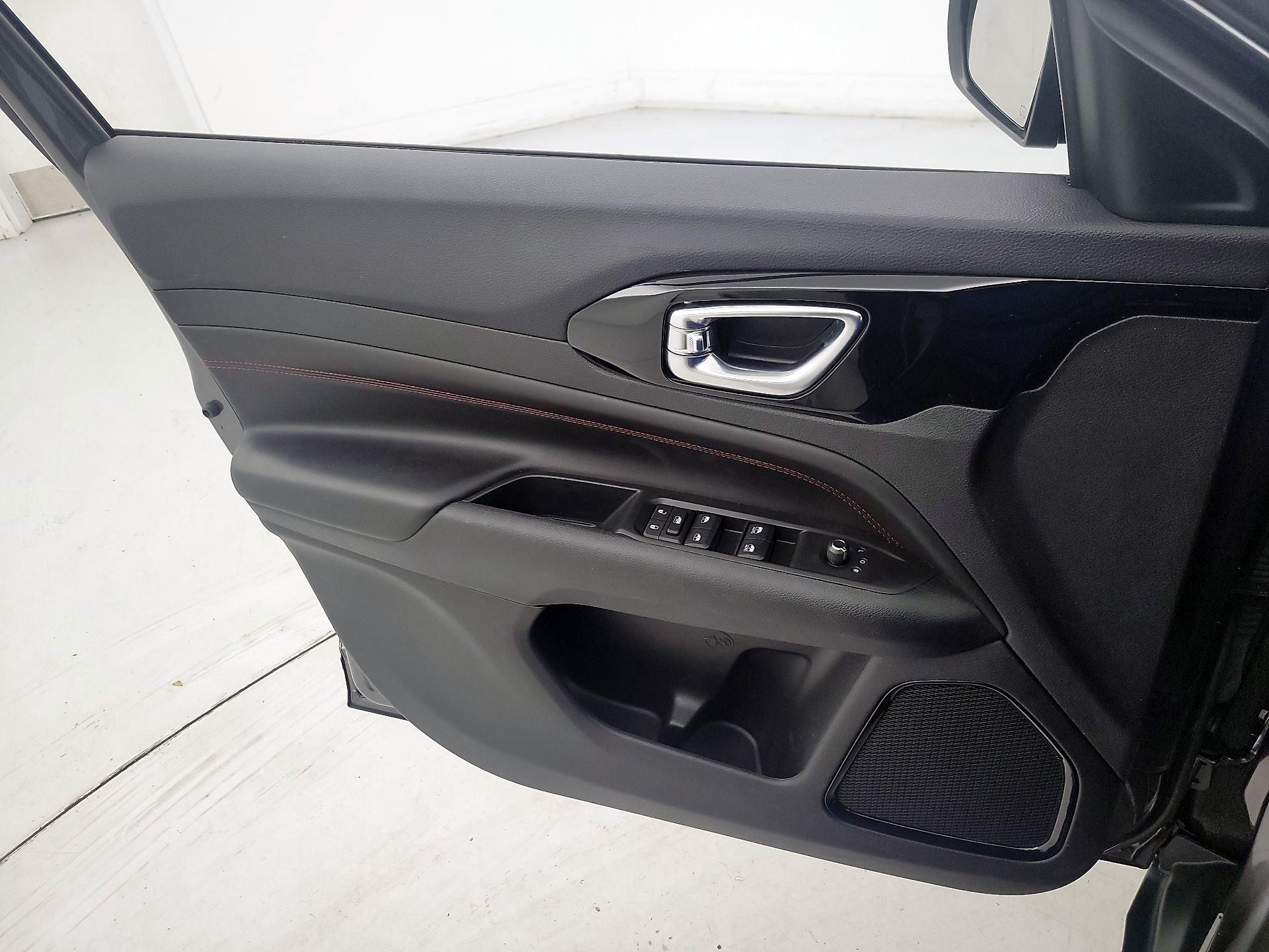 Thumbnail: 2022 Jeep Compass - 12