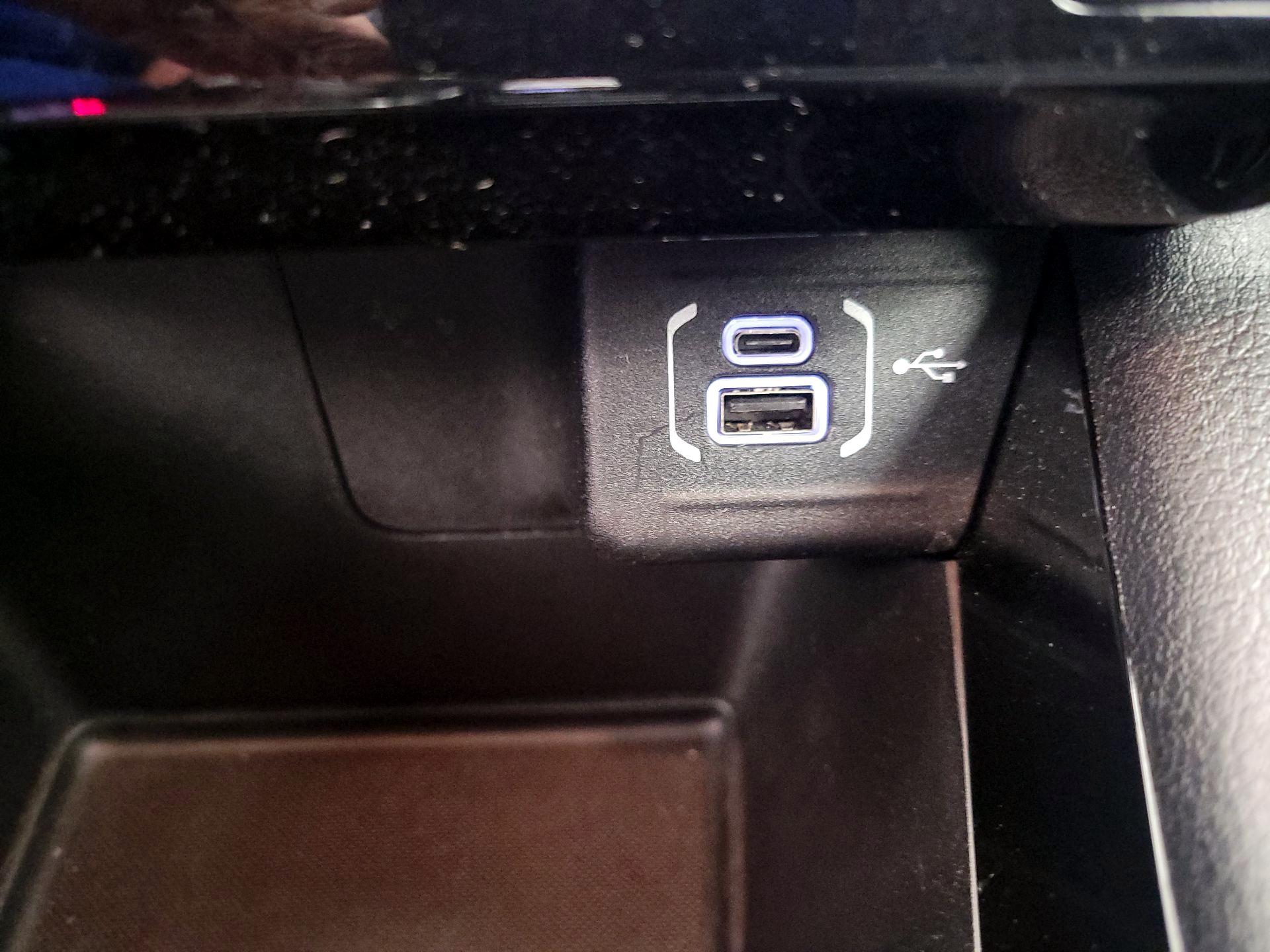 Thumbnail: 2022 Jeep Compass - 18