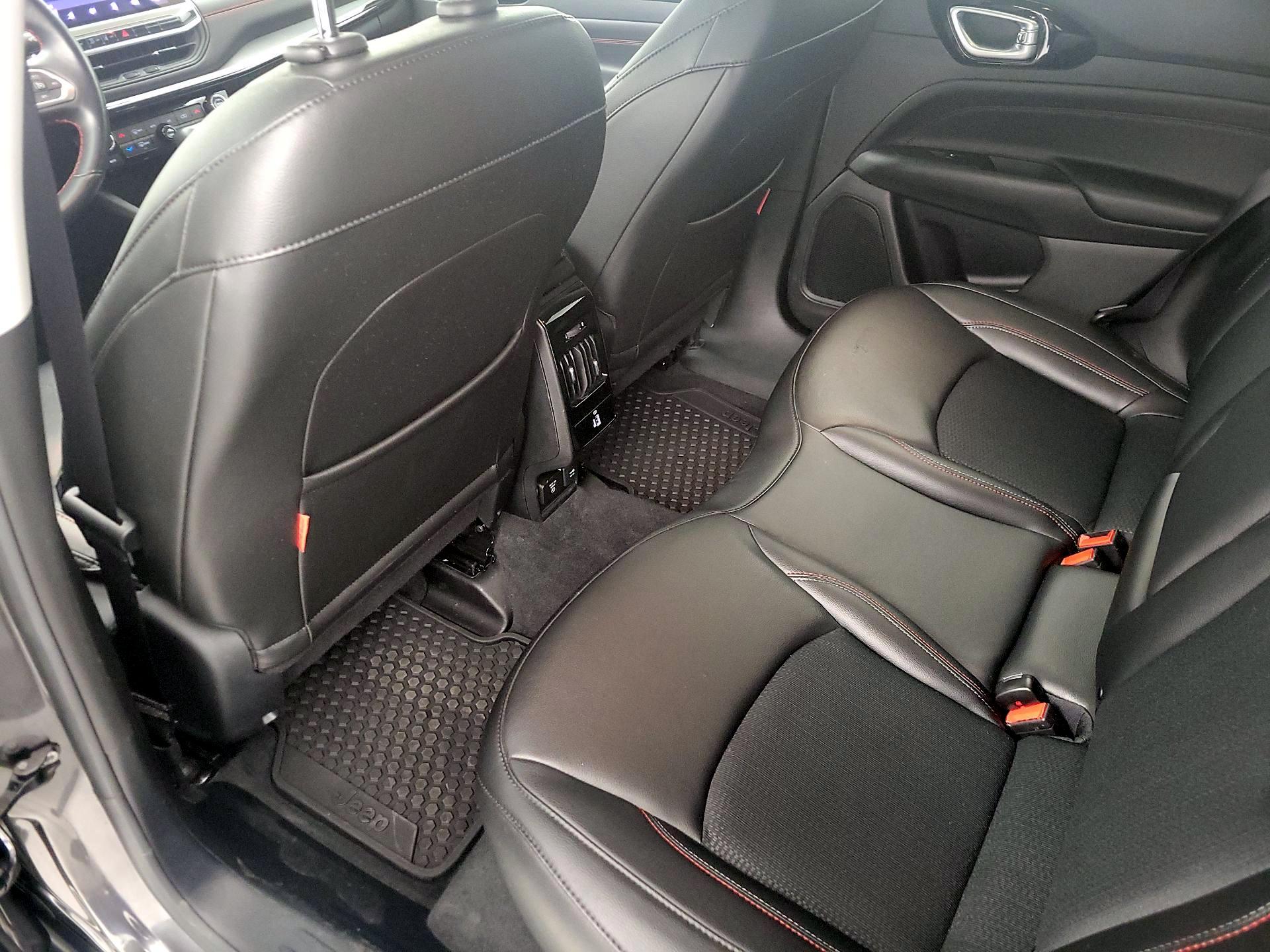 Thumbnail: 2022 Jeep Compass - 19