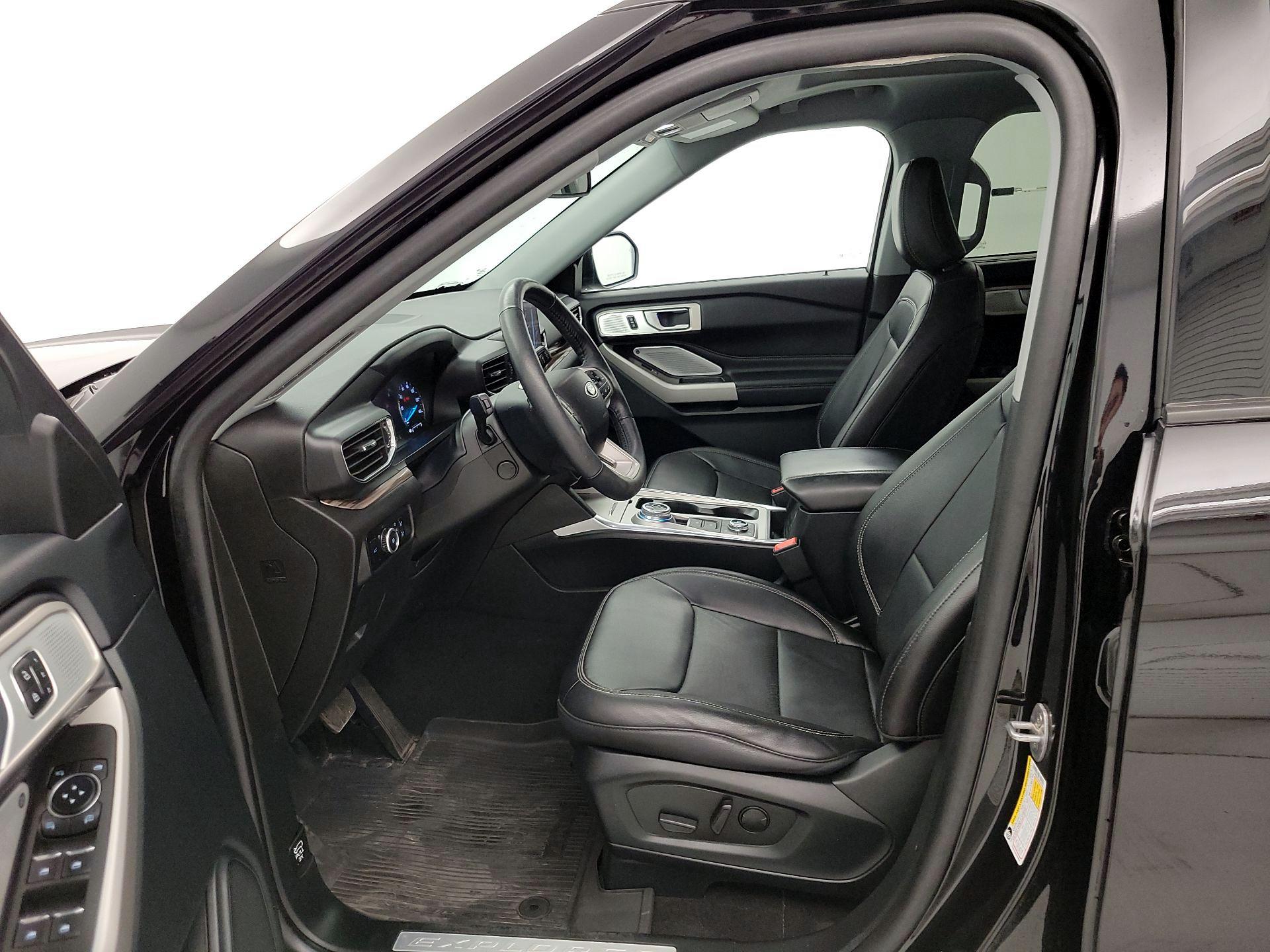 Thumbnail: 2023 Ford Explorer - 11