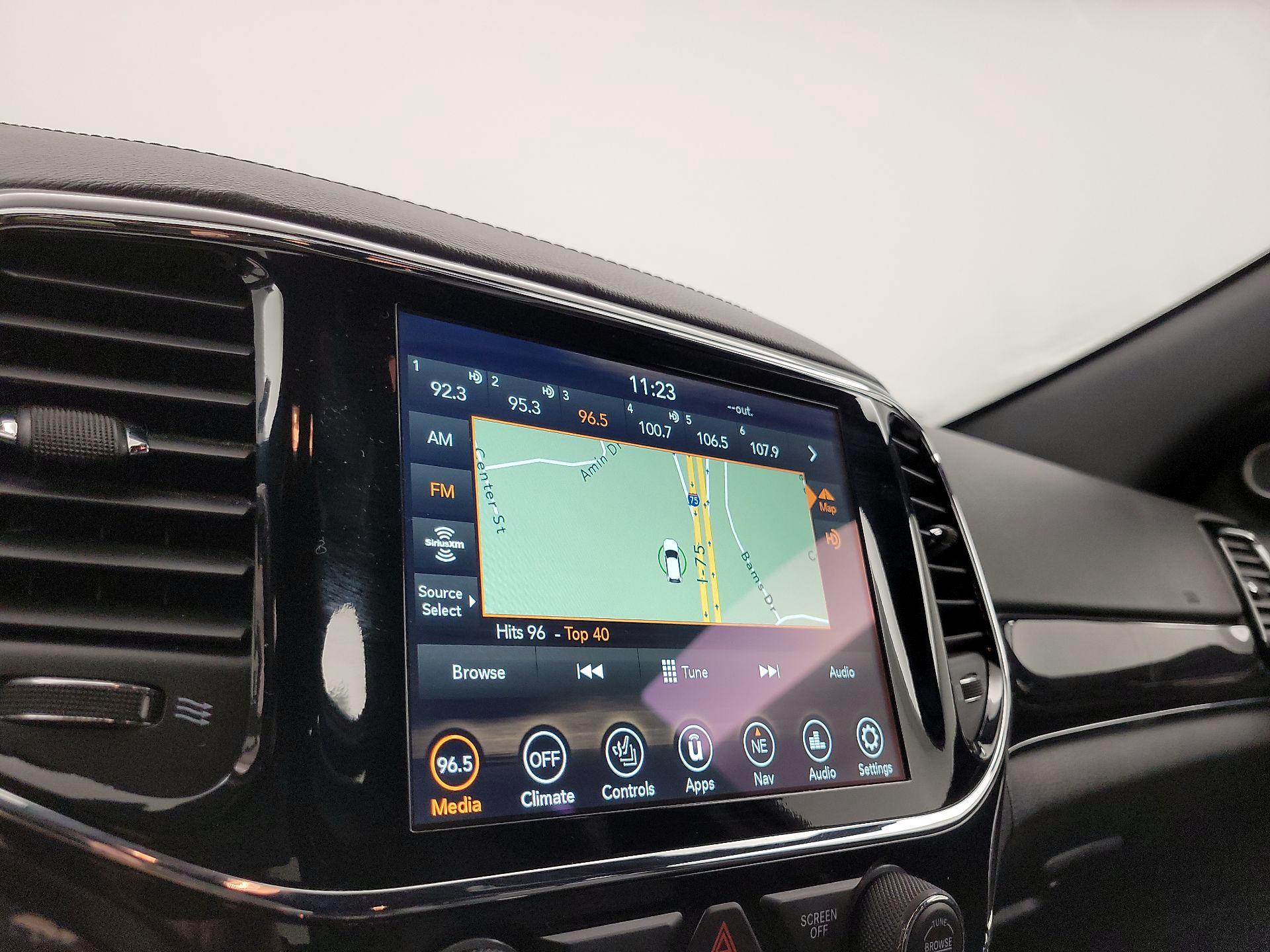 Thumbnail: 2020 Jeep Grand Cherokee - 16