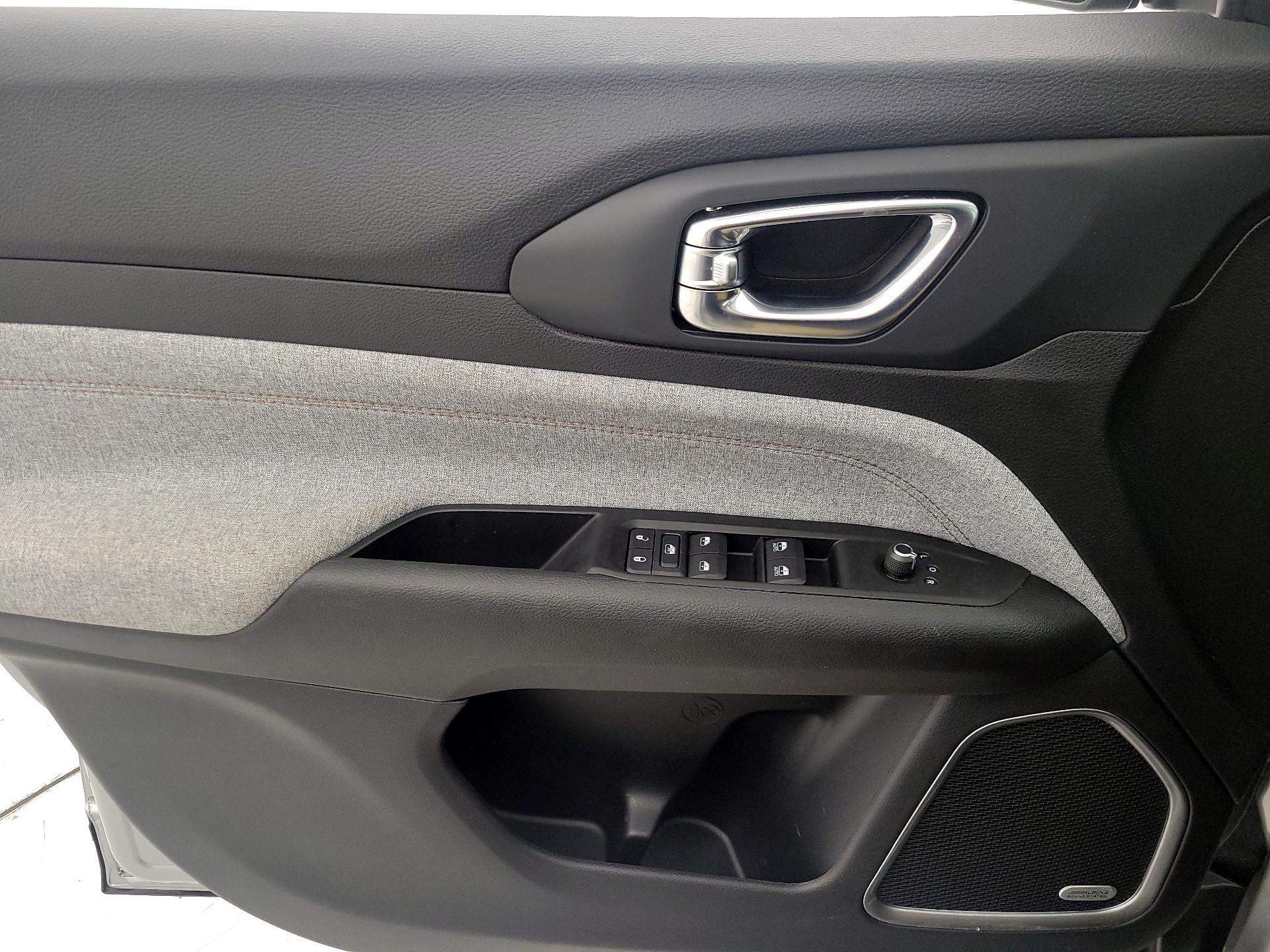 Thumbnail: 2022 Jeep Compass - 12