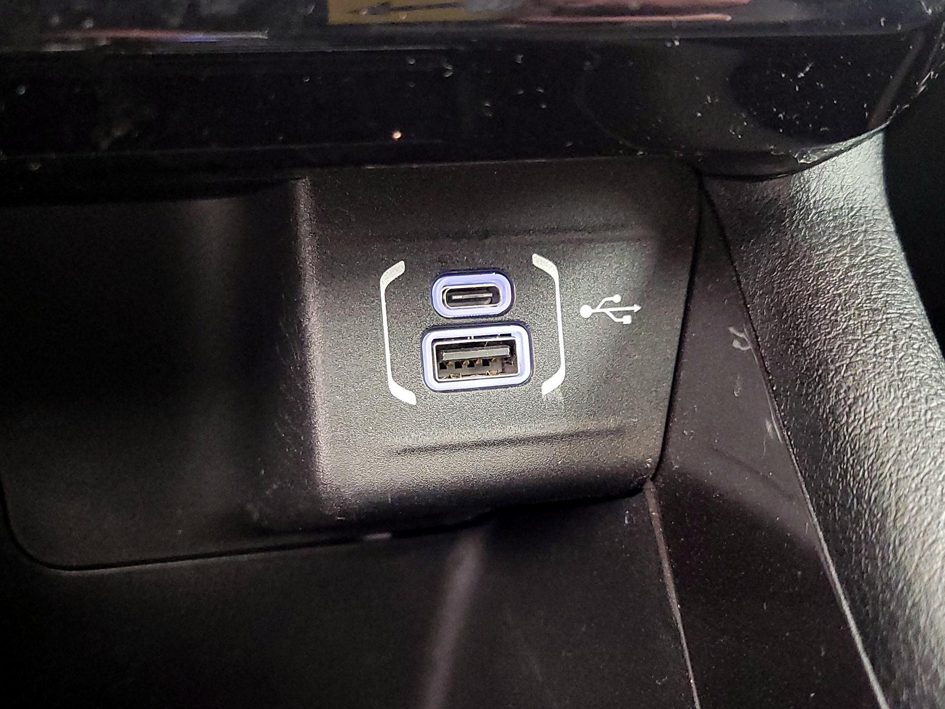 Thumbnail: 2022 Jeep Compass - 18