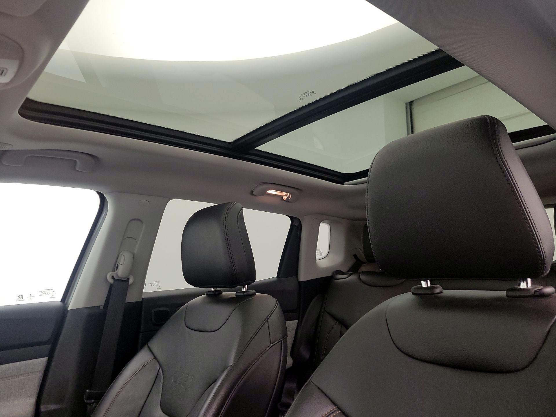 Thumbnail: 2022 Jeep Compass - 19