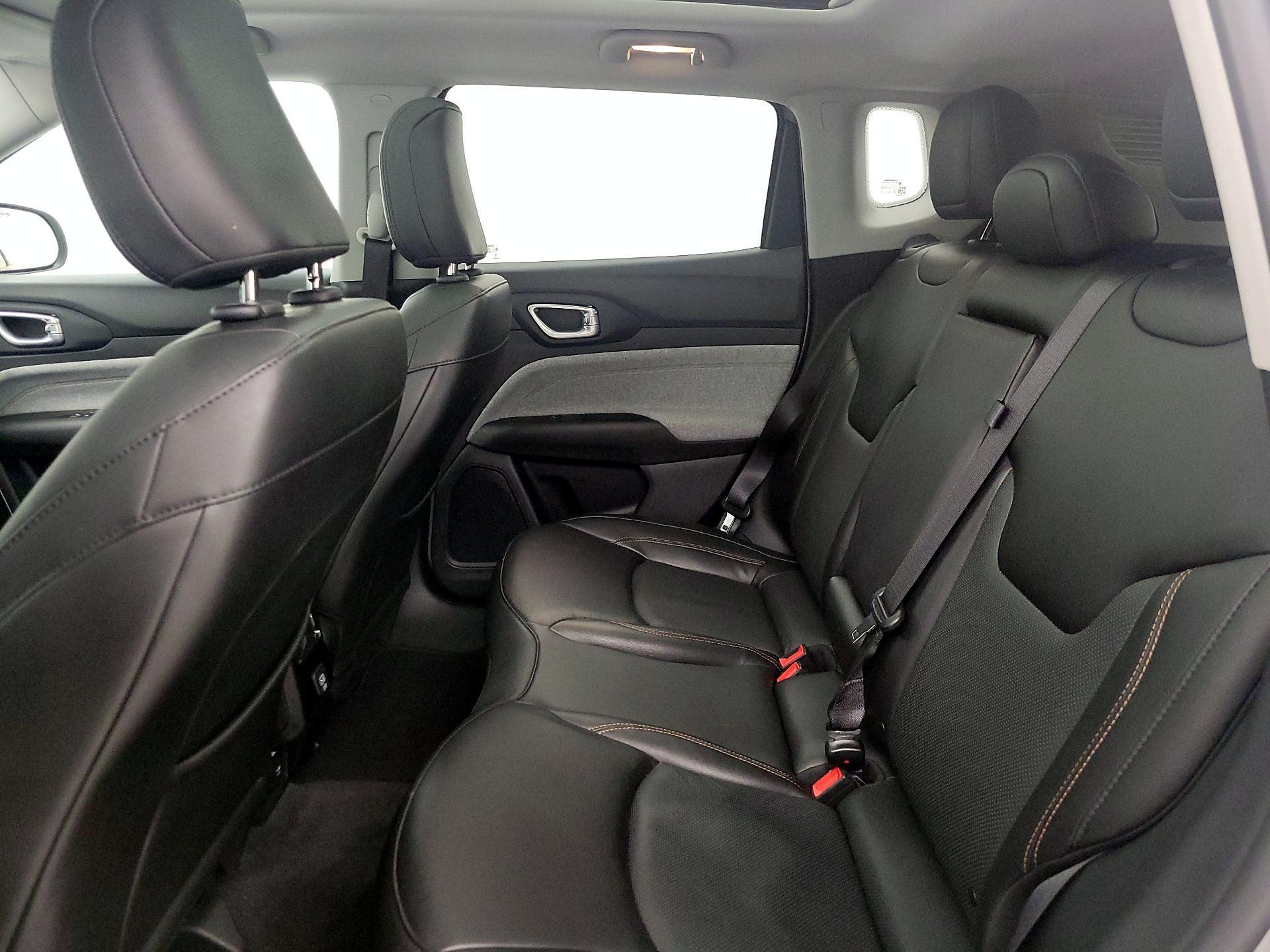 Thumbnail: 2022 Jeep Compass - 20