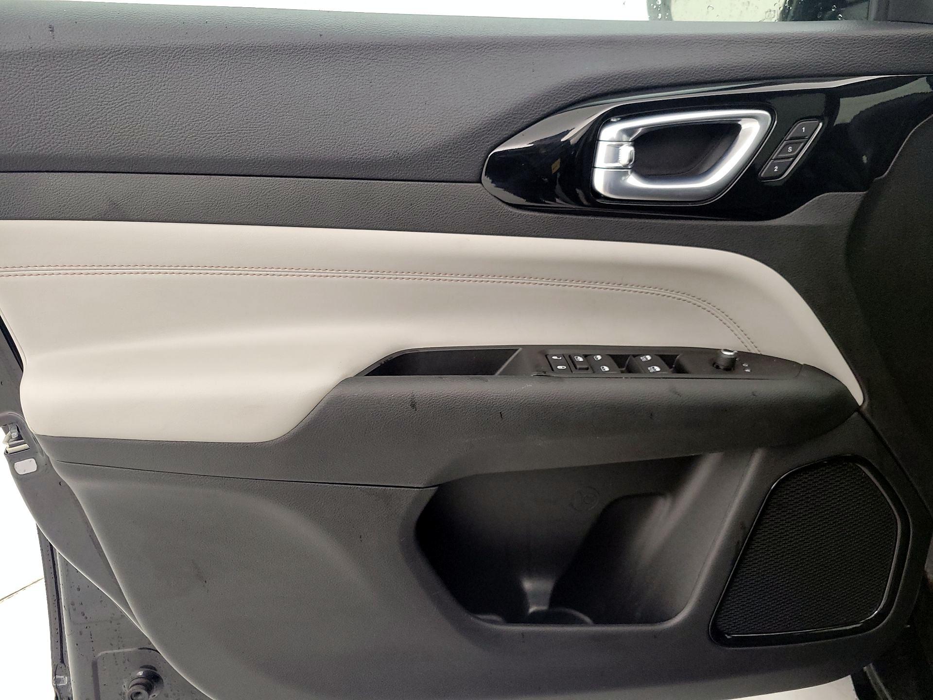 Thumbnail: 2022 Jeep Compass - 12