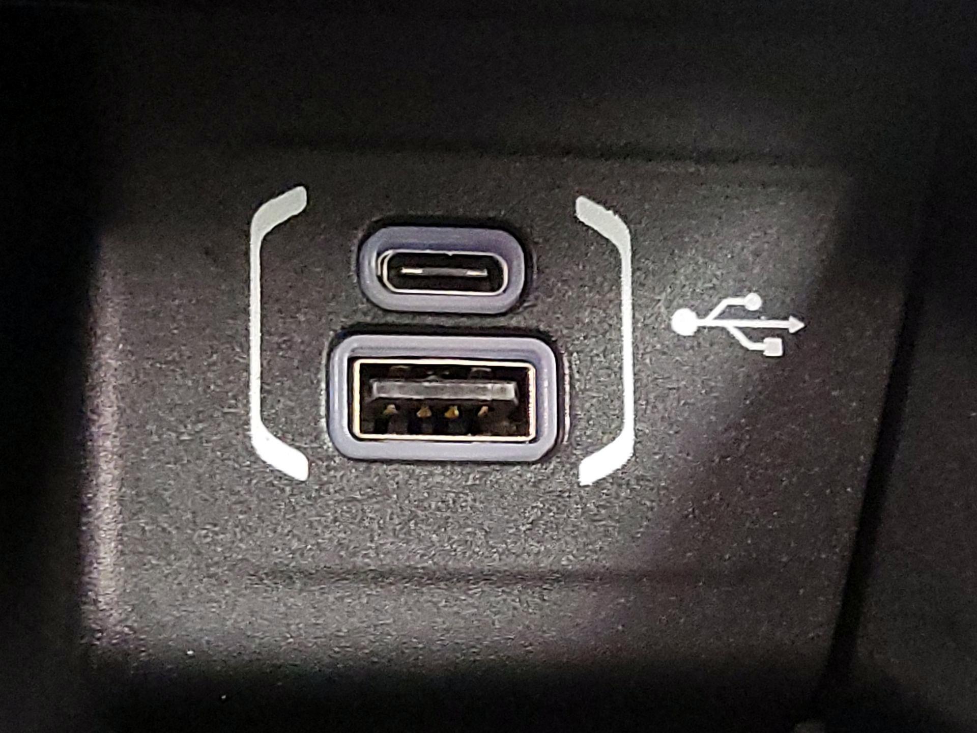 Thumbnail: 2022 Jeep Compass - 18