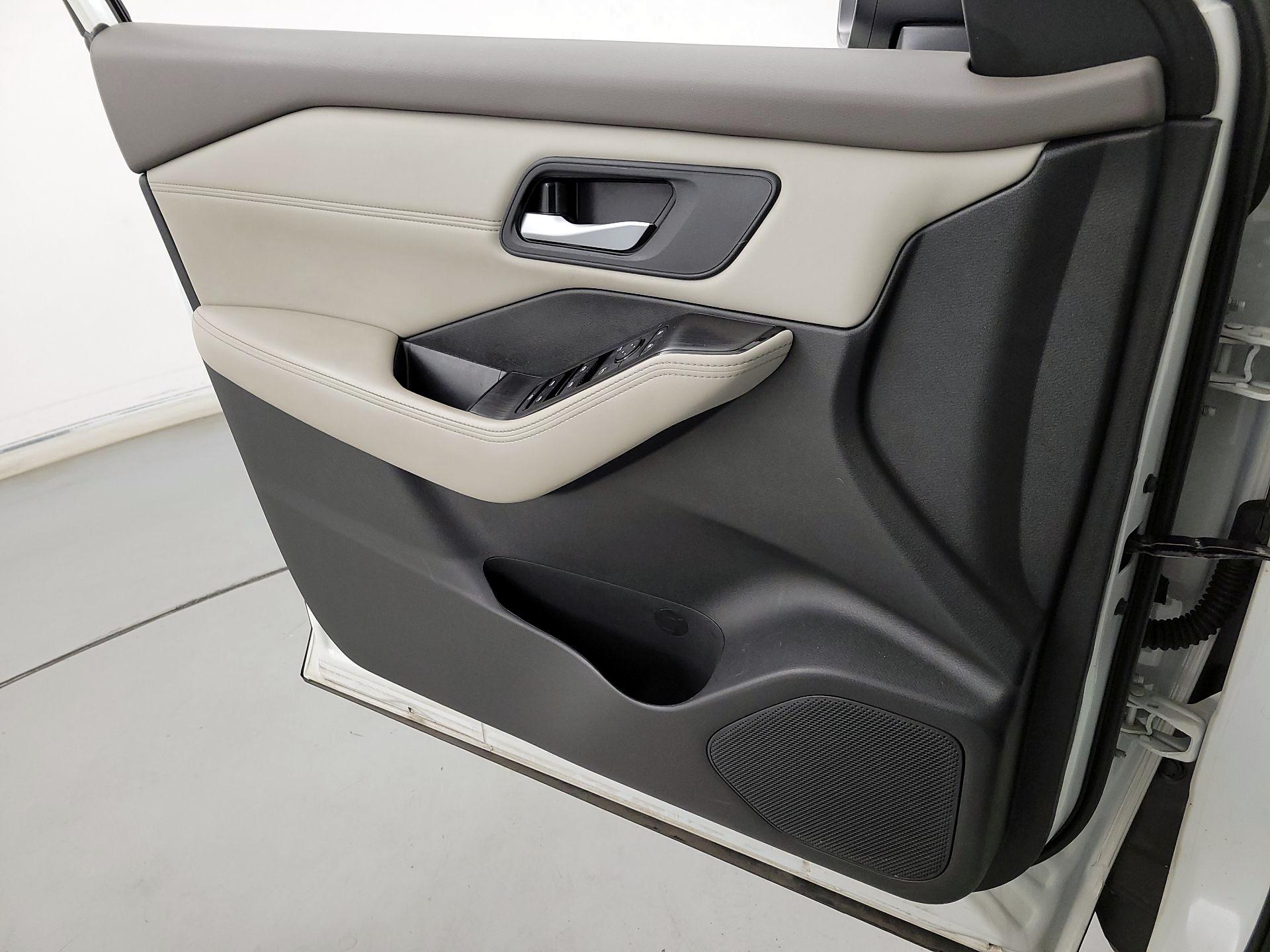 Thumbnail: 2023 Nissan Rogue - 12