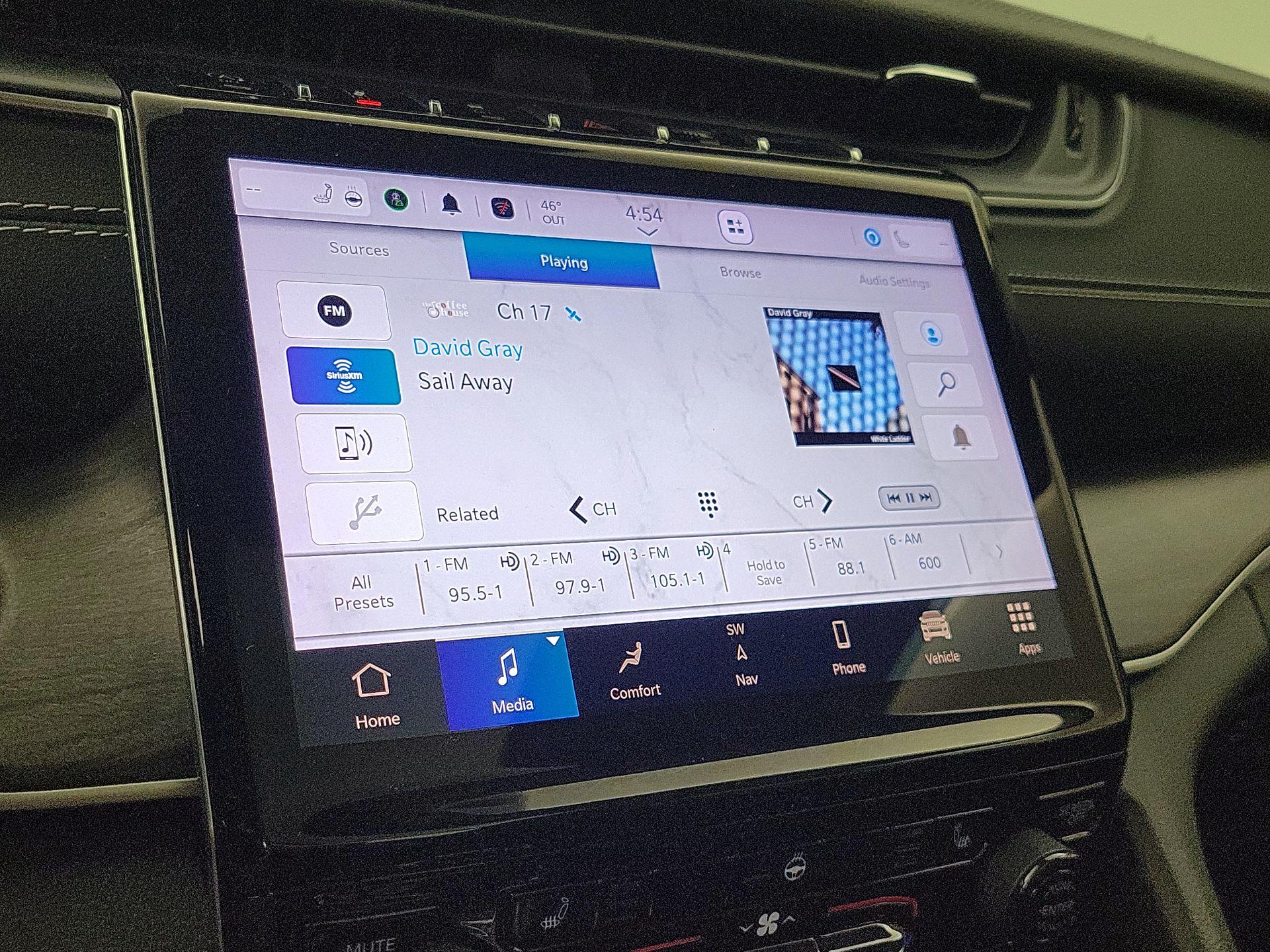 Thumbnail: 2022 Jeep Grand Cherokee - 16