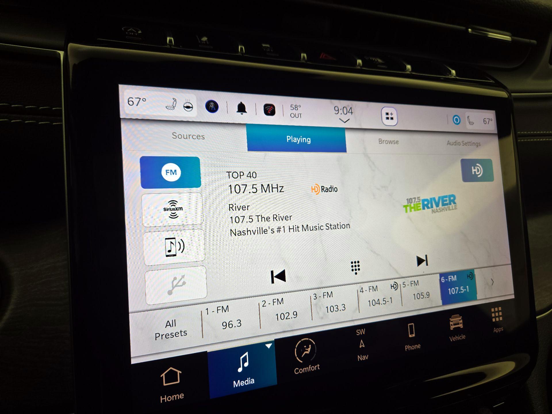 Thumbnail: 2022 Jeep Grand Cherokee - 16