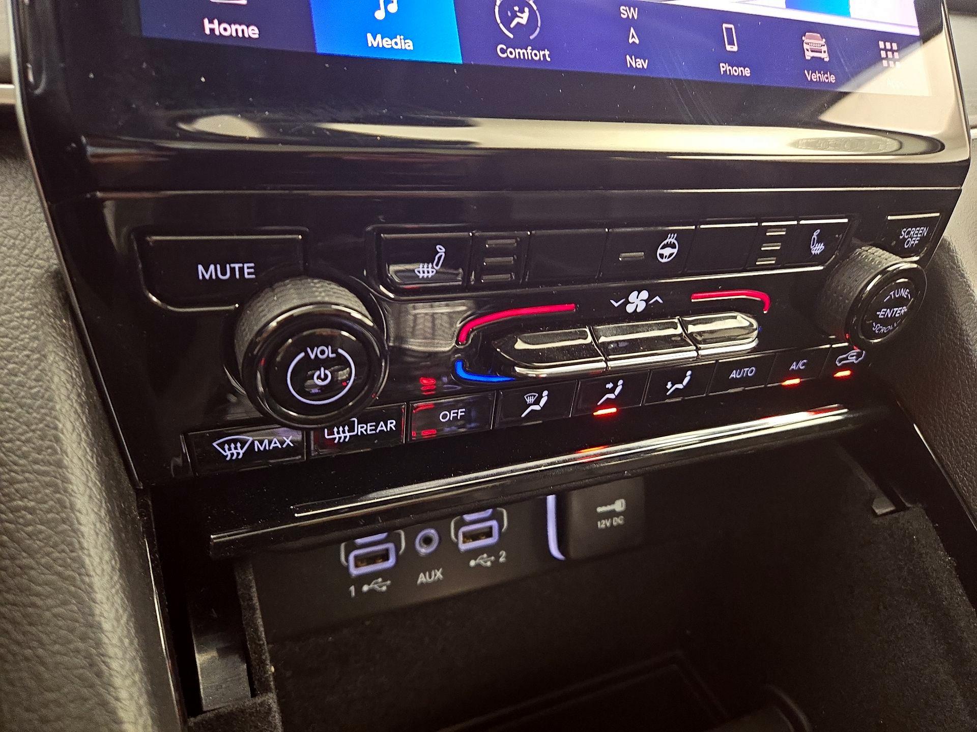 Thumbnail: 2022 Jeep Grand Cherokee - 17