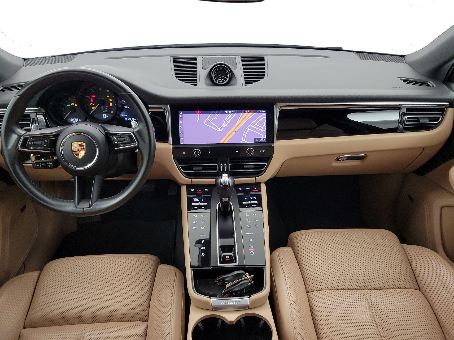 Thumbnail: 2023 Porsche Macan - 9