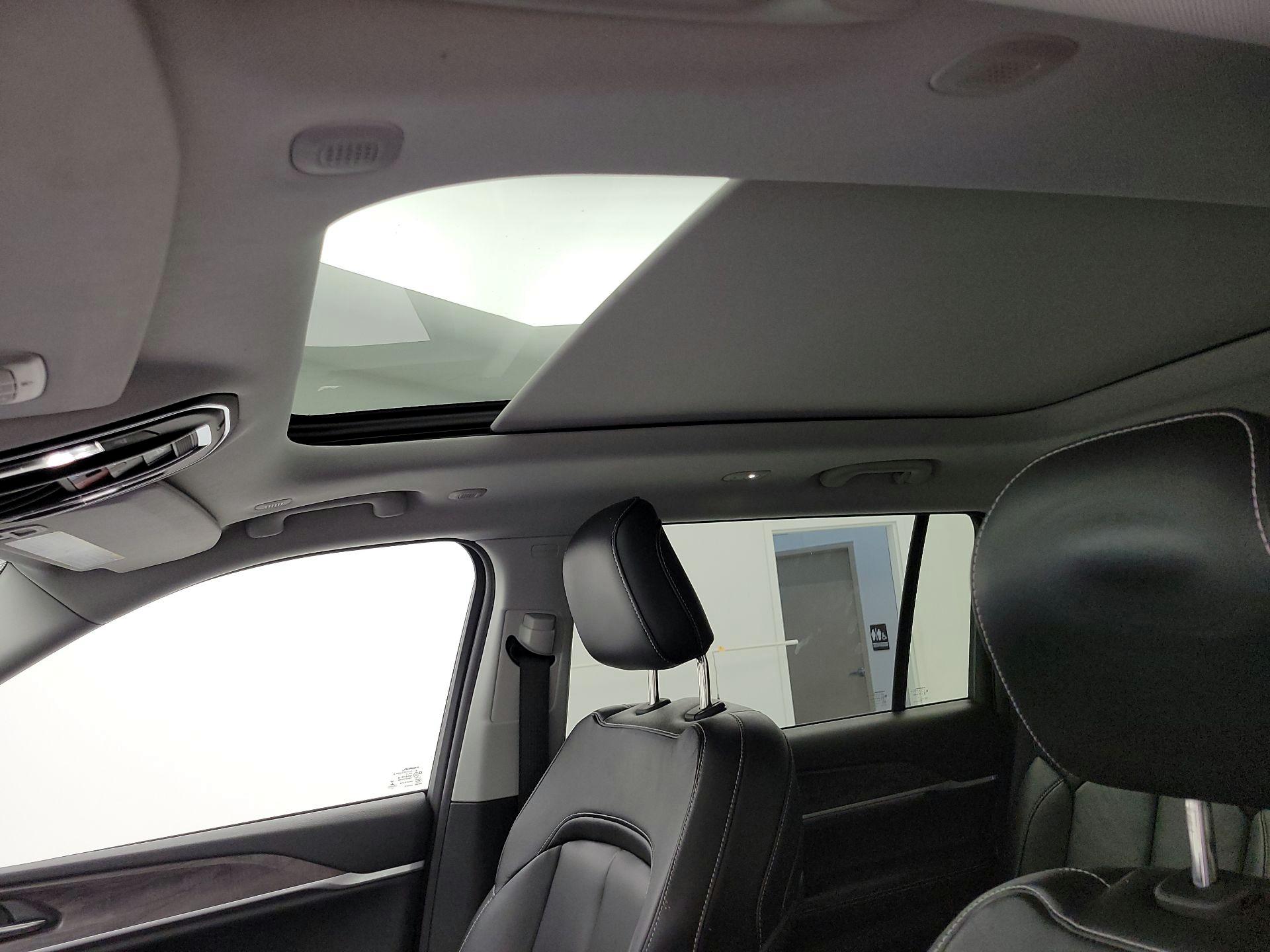 Thumbnail: 2023 Jeep Grand Cherokee L - 20