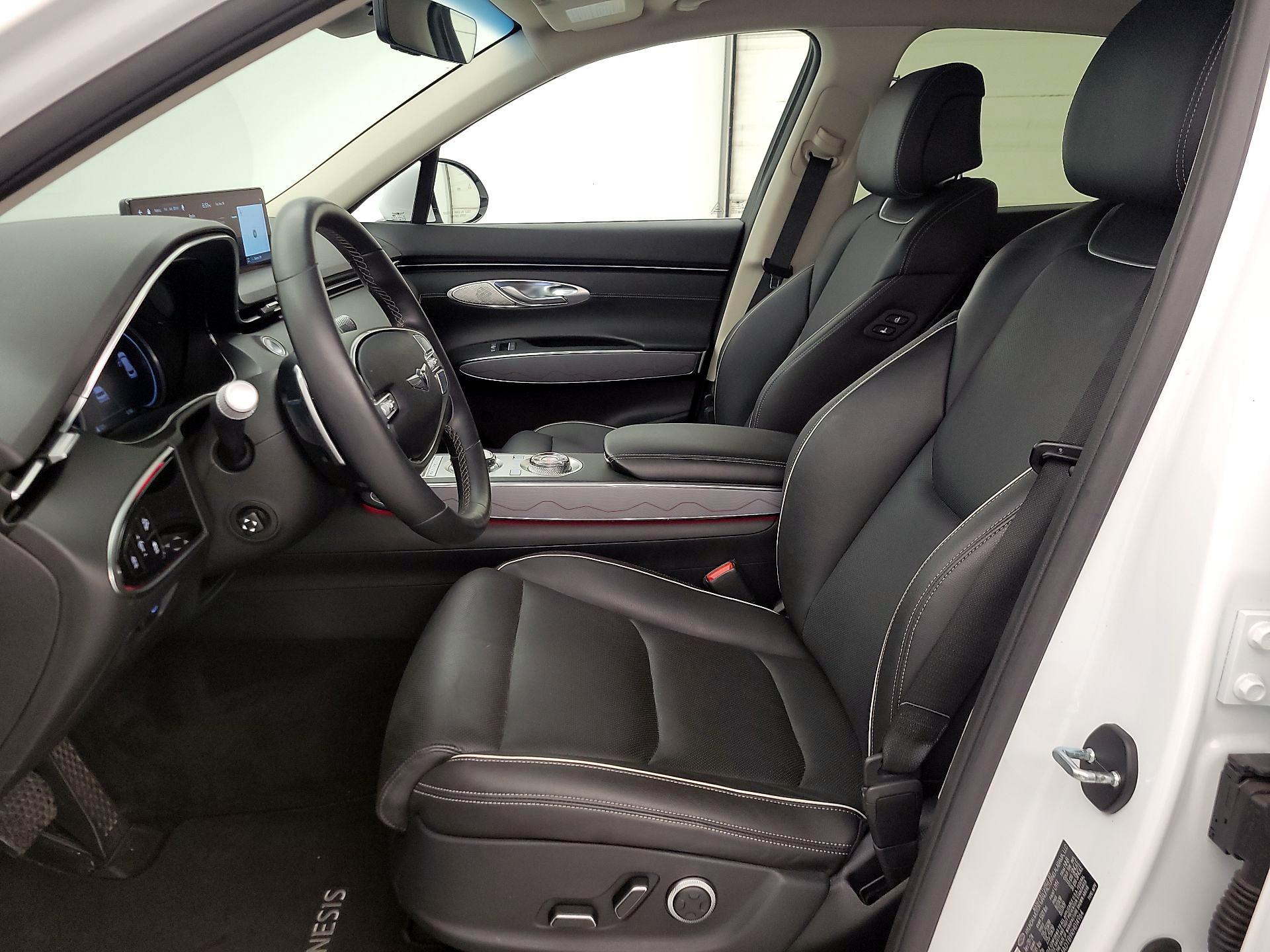 Thumbnail: 2024 Genesis GV70 - 11