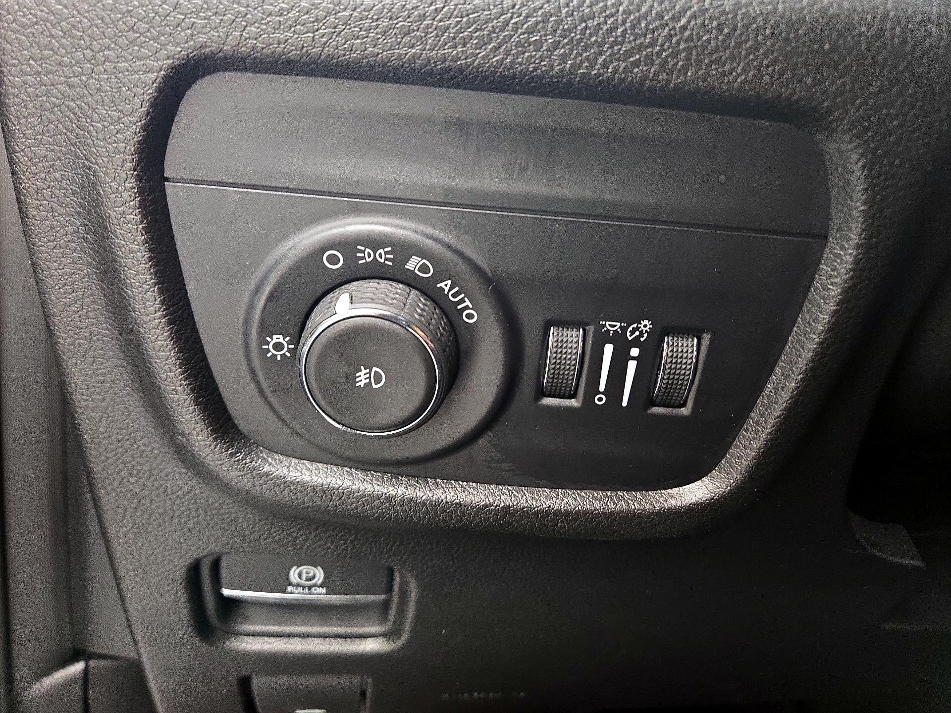 Thumbnail: 2022 Jeep Grand Cherokee - 13