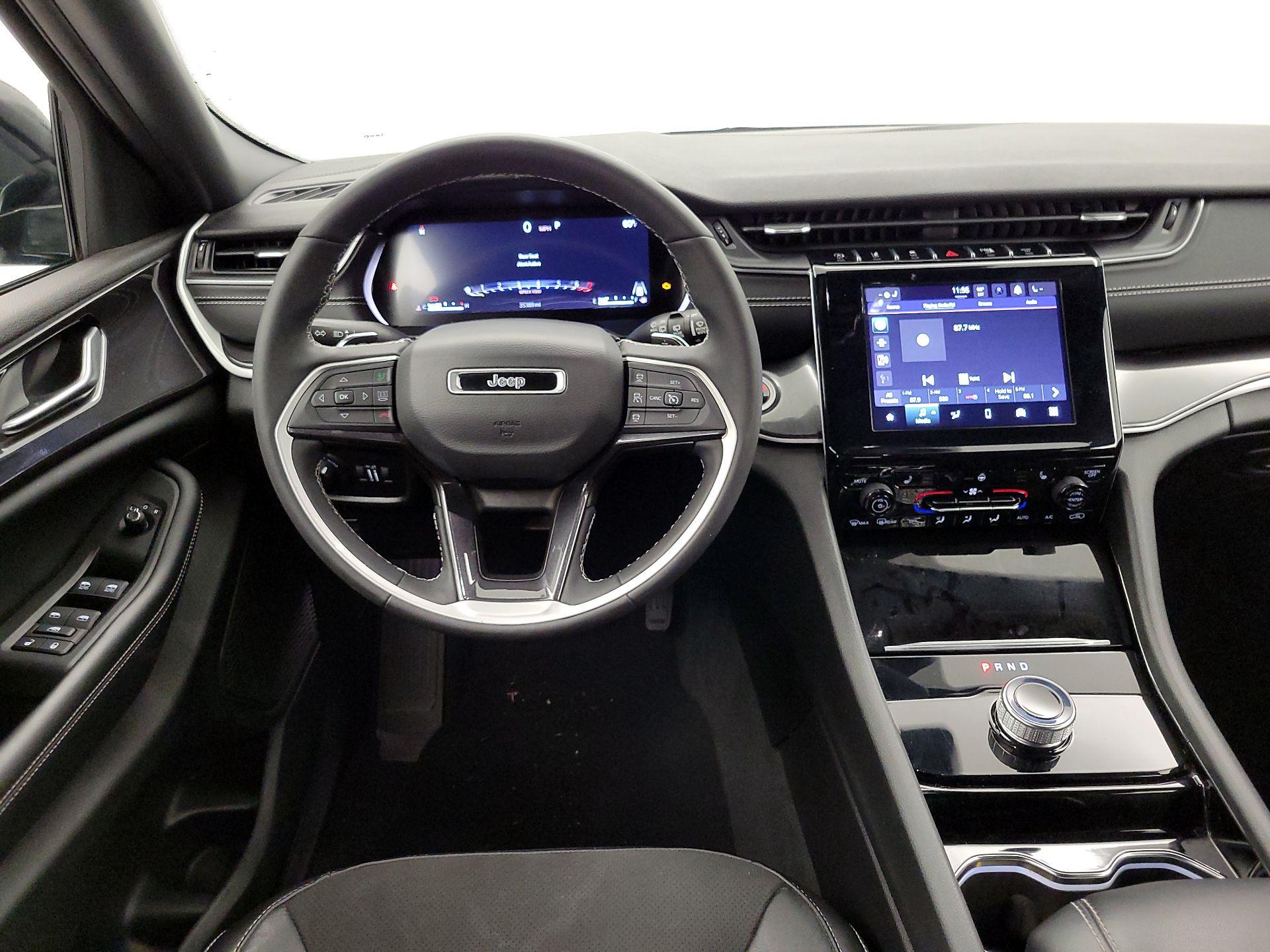 Thumbnail: 2023 Jeep Grand Cherokee - 10