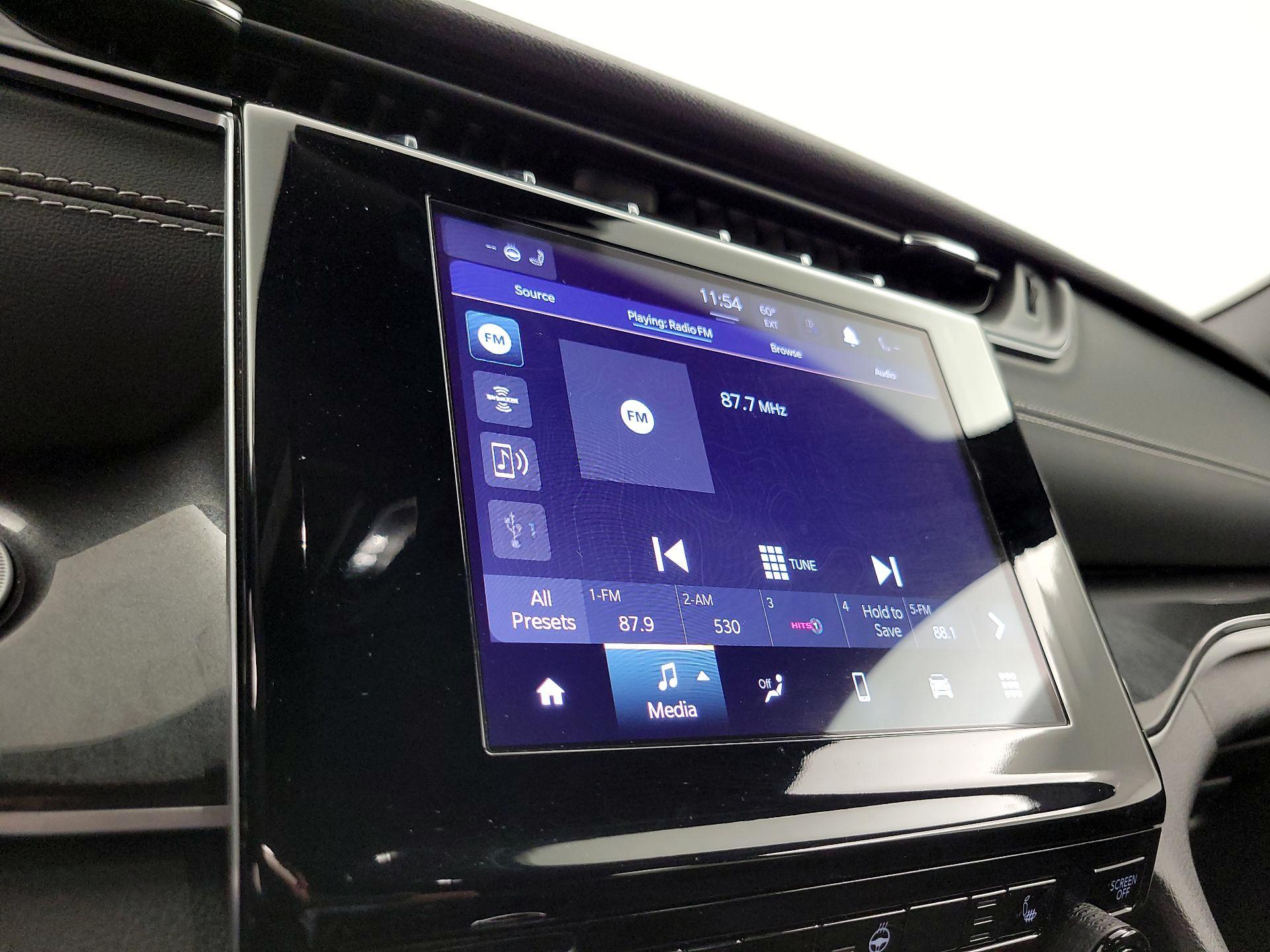 Thumbnail: 2023 Jeep Grand Cherokee - 15