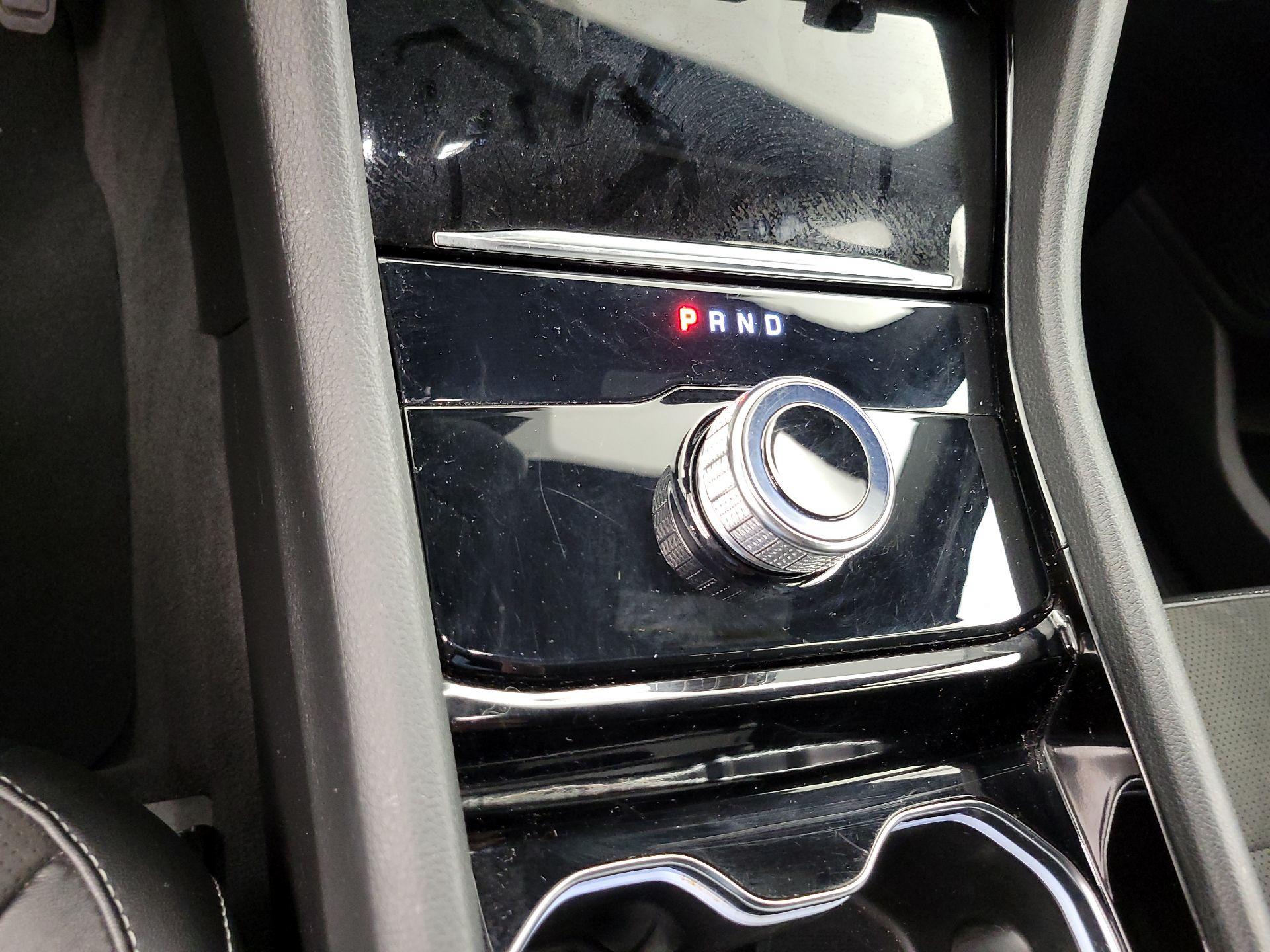 Thumbnail: 2023 Jeep Grand Cherokee - 17