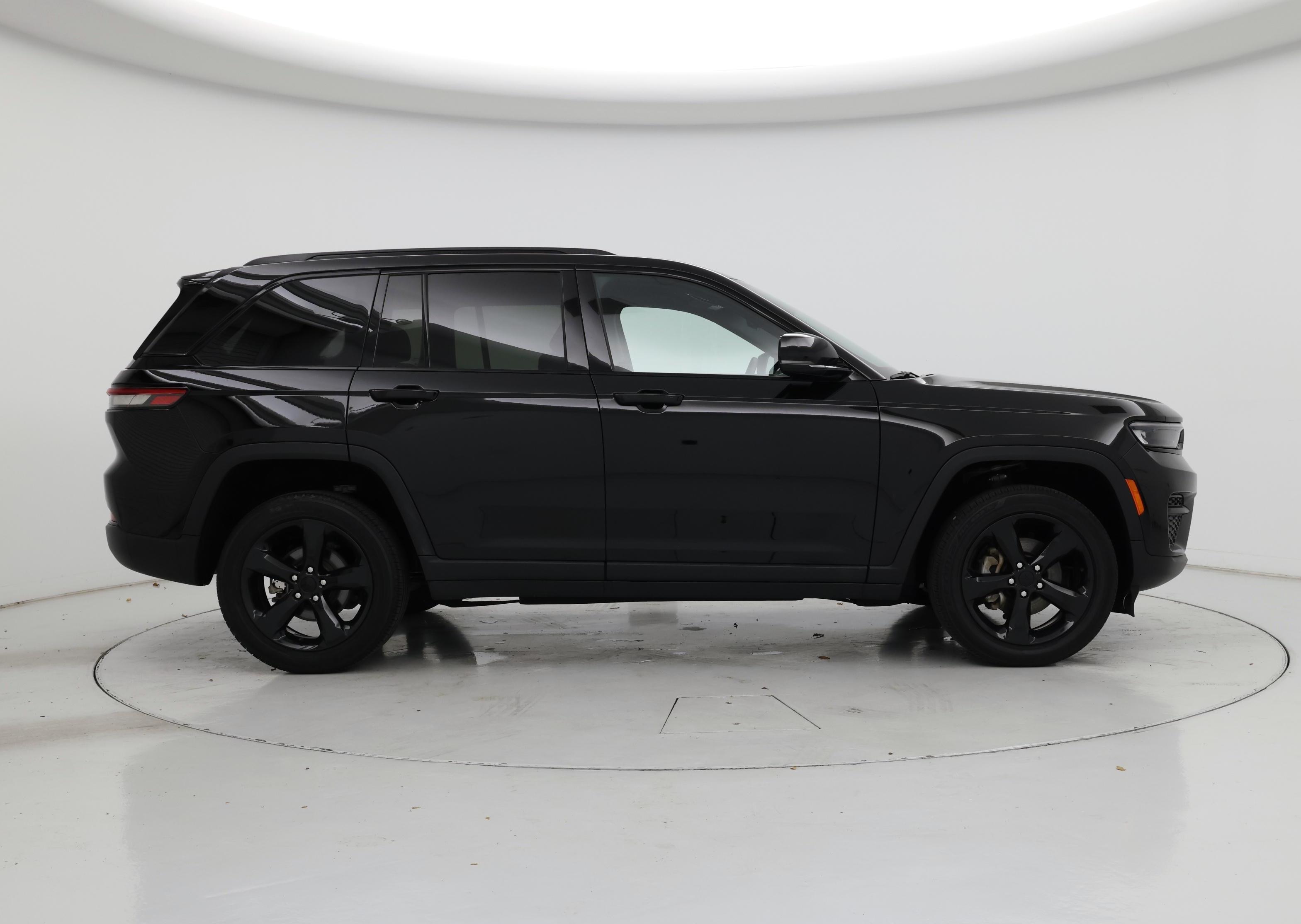 Thumbnail: 2023 Jeep Grand Cherokee - 7