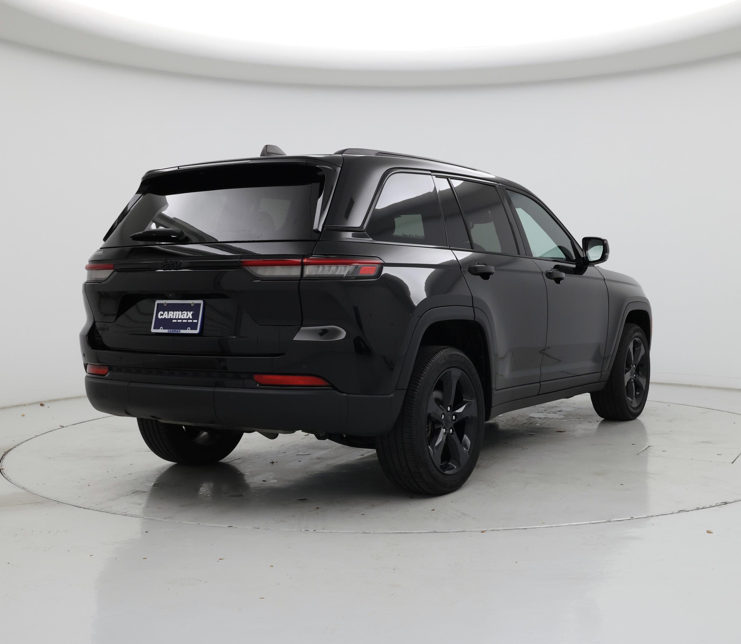 Thumbnail: 2023 Jeep Grand Cherokee - 8