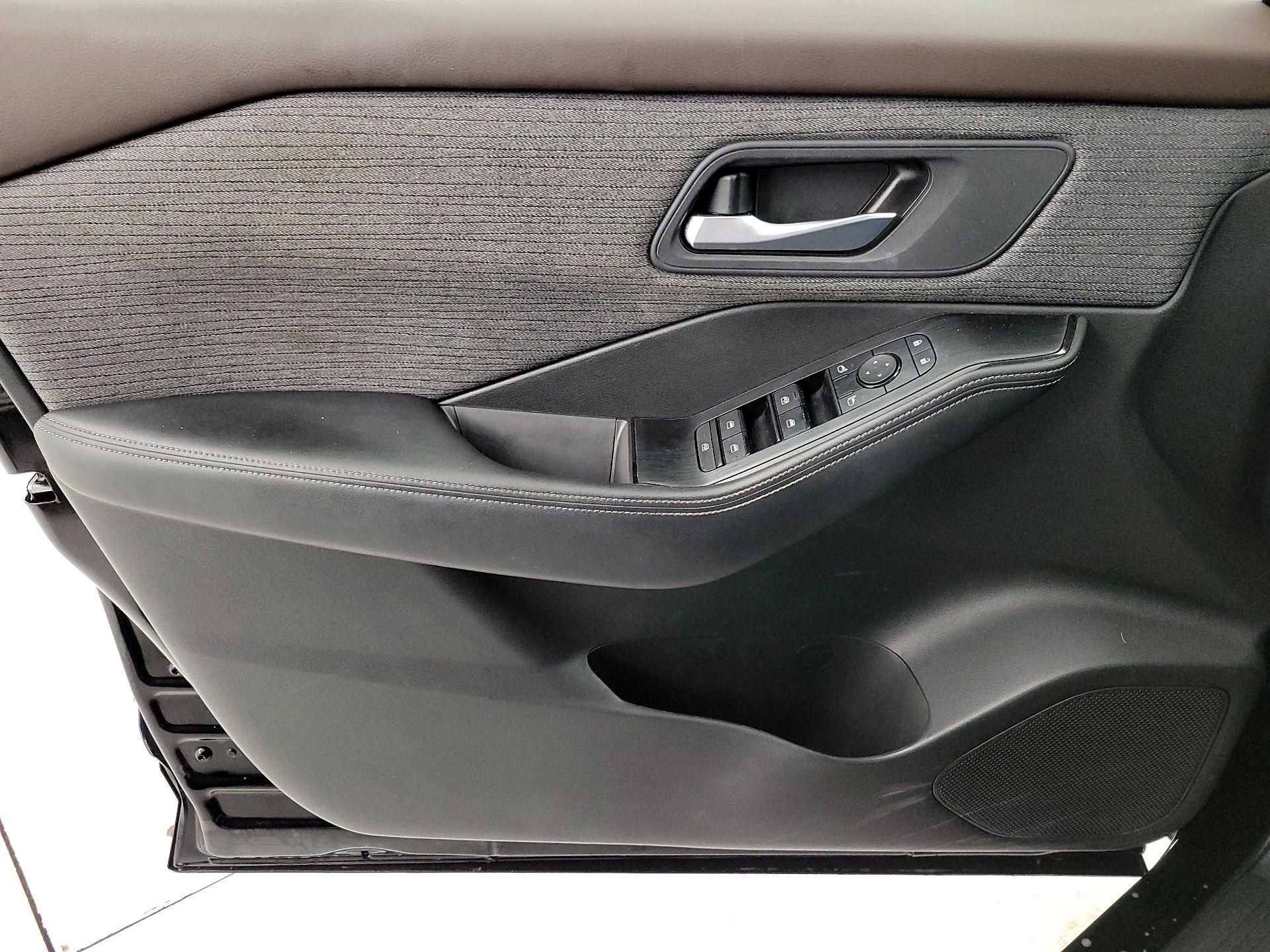 Thumbnail: 2022 Nissan Rogue - 12