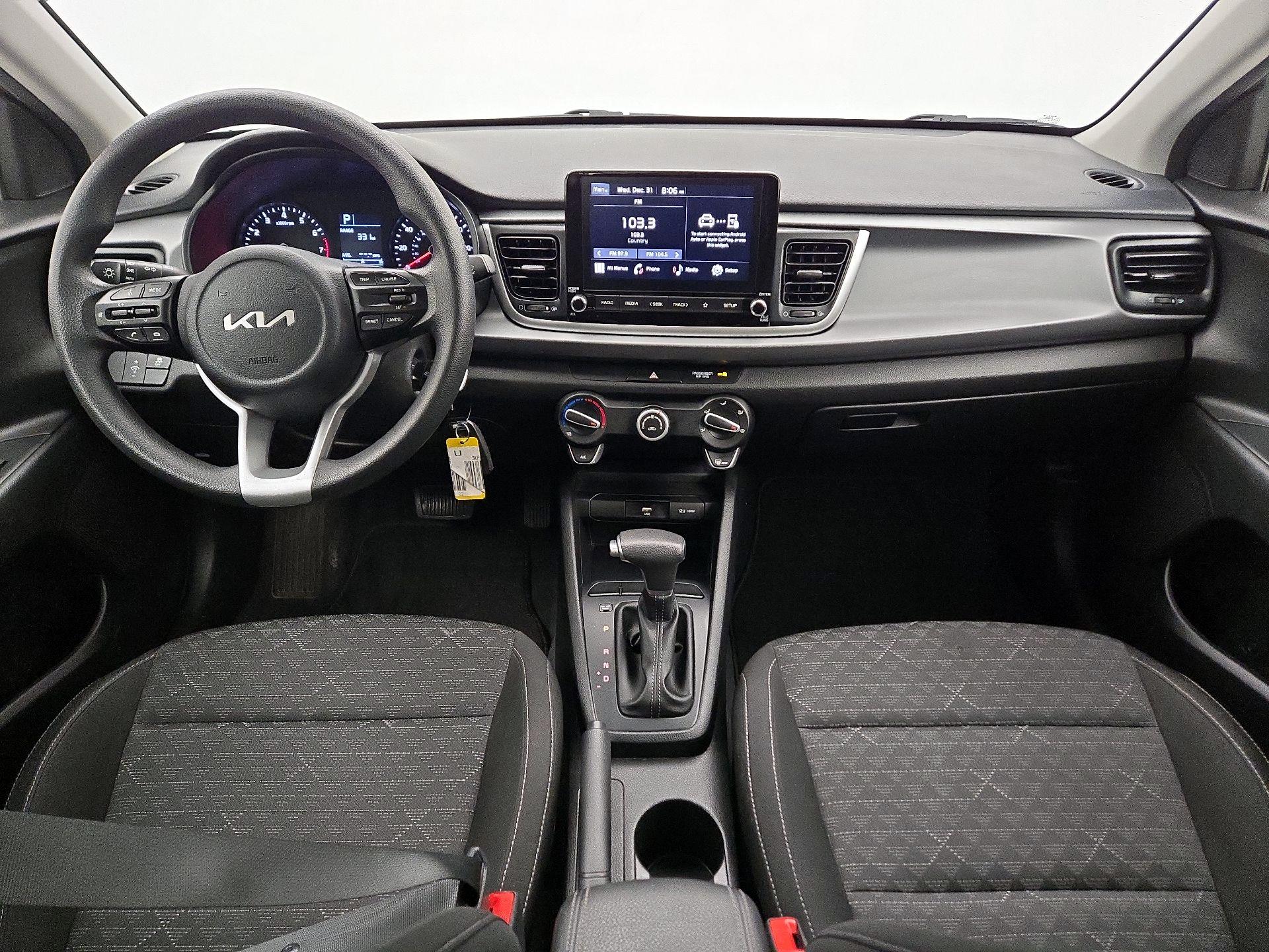 Thumbnail: 2022 Kia Rio - 9