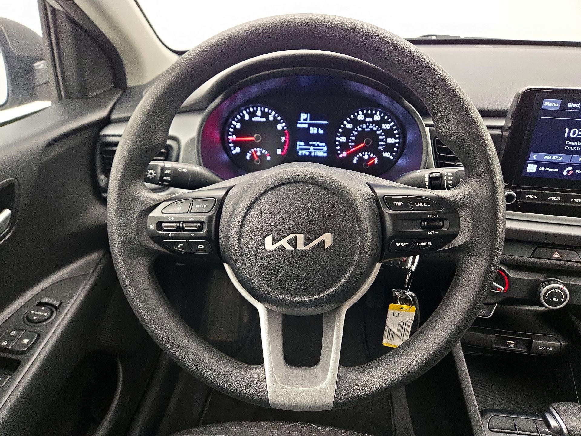 Thumbnail: 2022 Kia Rio - 10