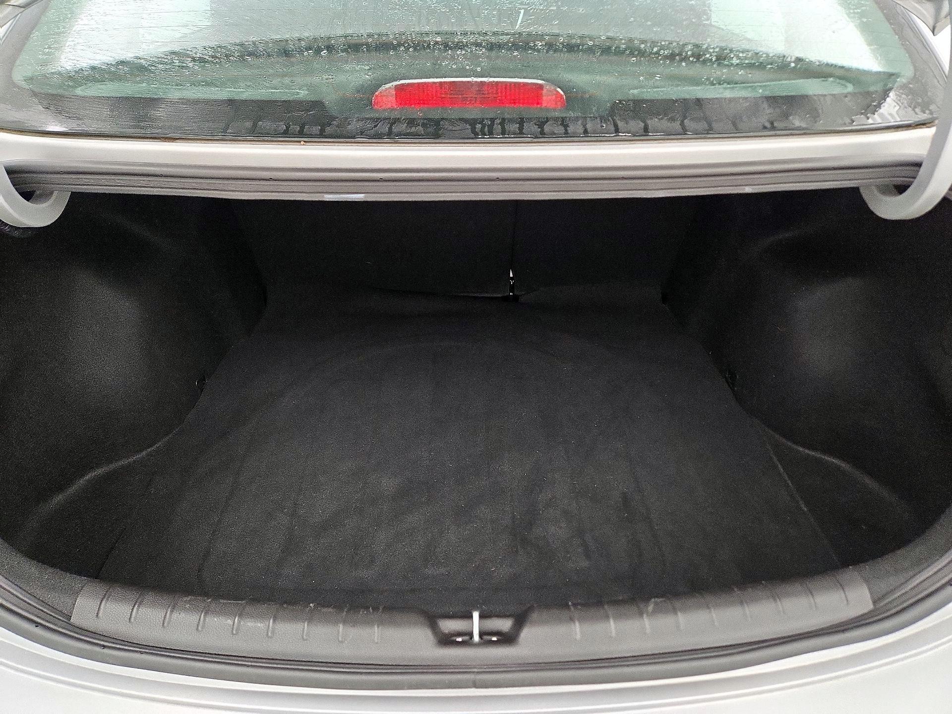 Thumbnail: 2022 Kia Rio - 20