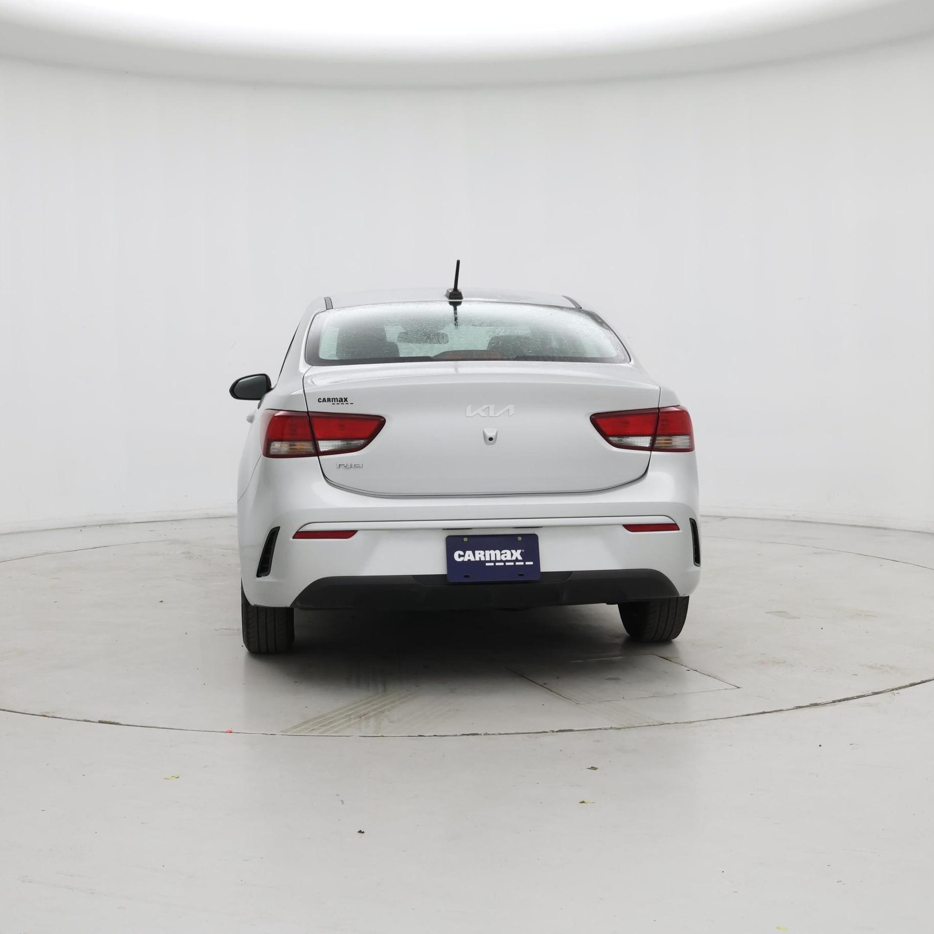 Thumbnail: 2022 Kia Rio - 6