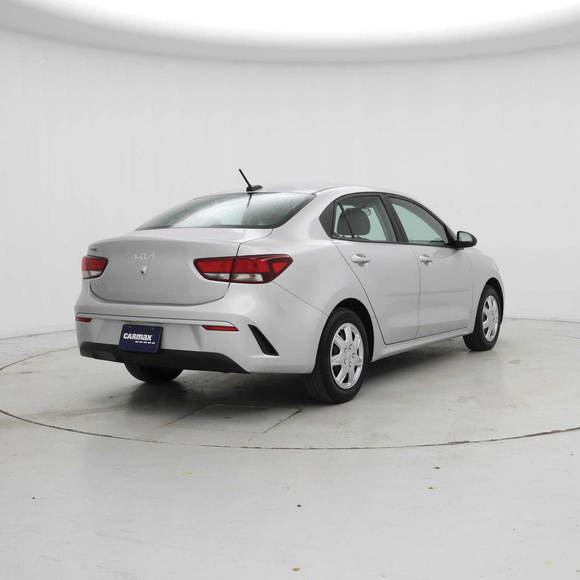 Thumbnail: 2022 Kia Rio - 8