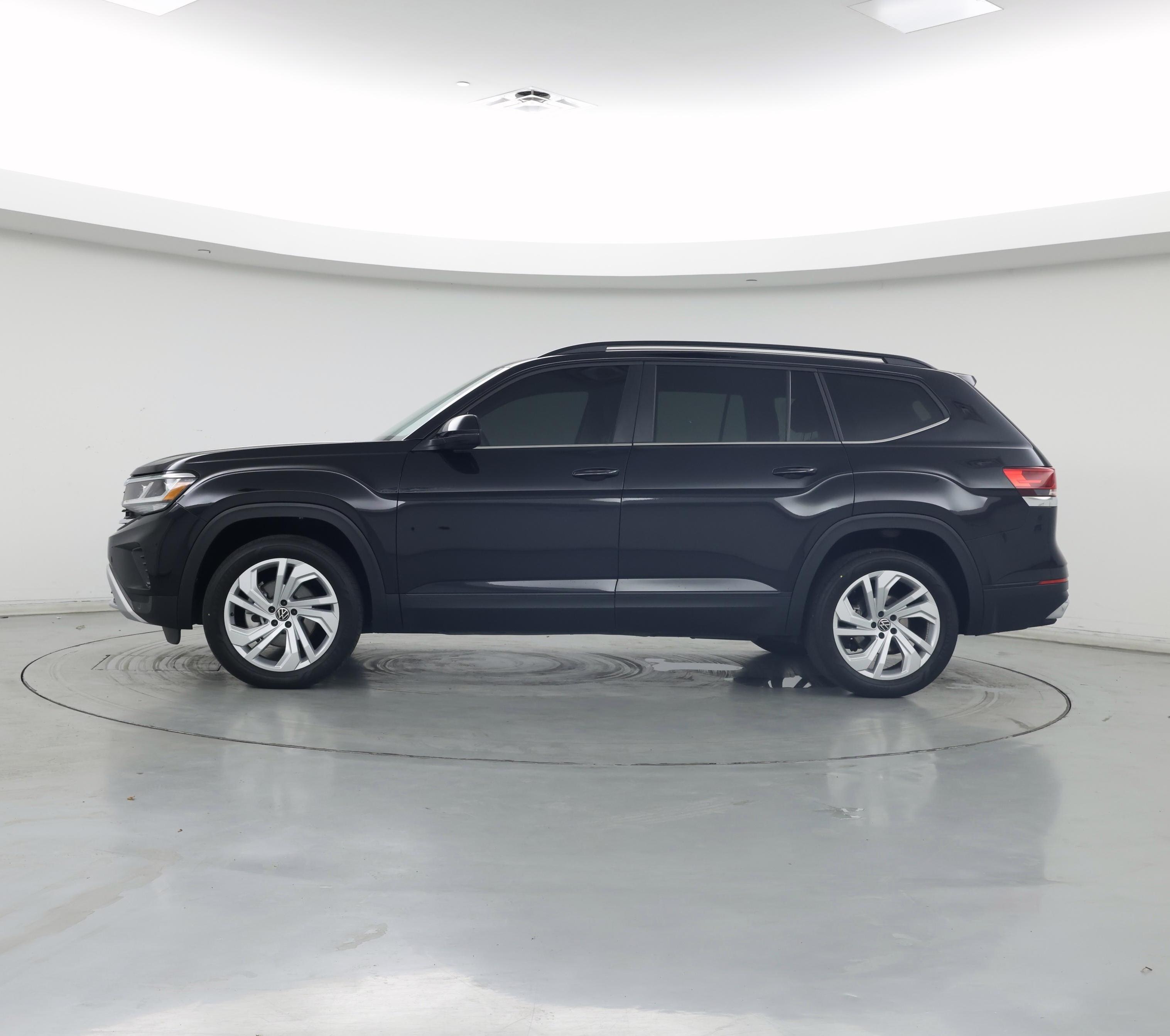 Thumbnail: 2022 Volkswagen Atlas - 3