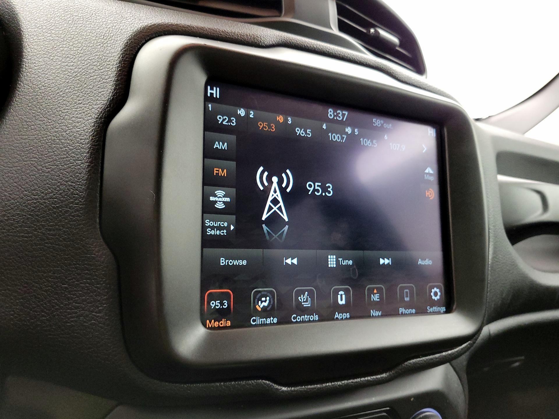 Thumbnail: 2022 Jeep Renegade - 16