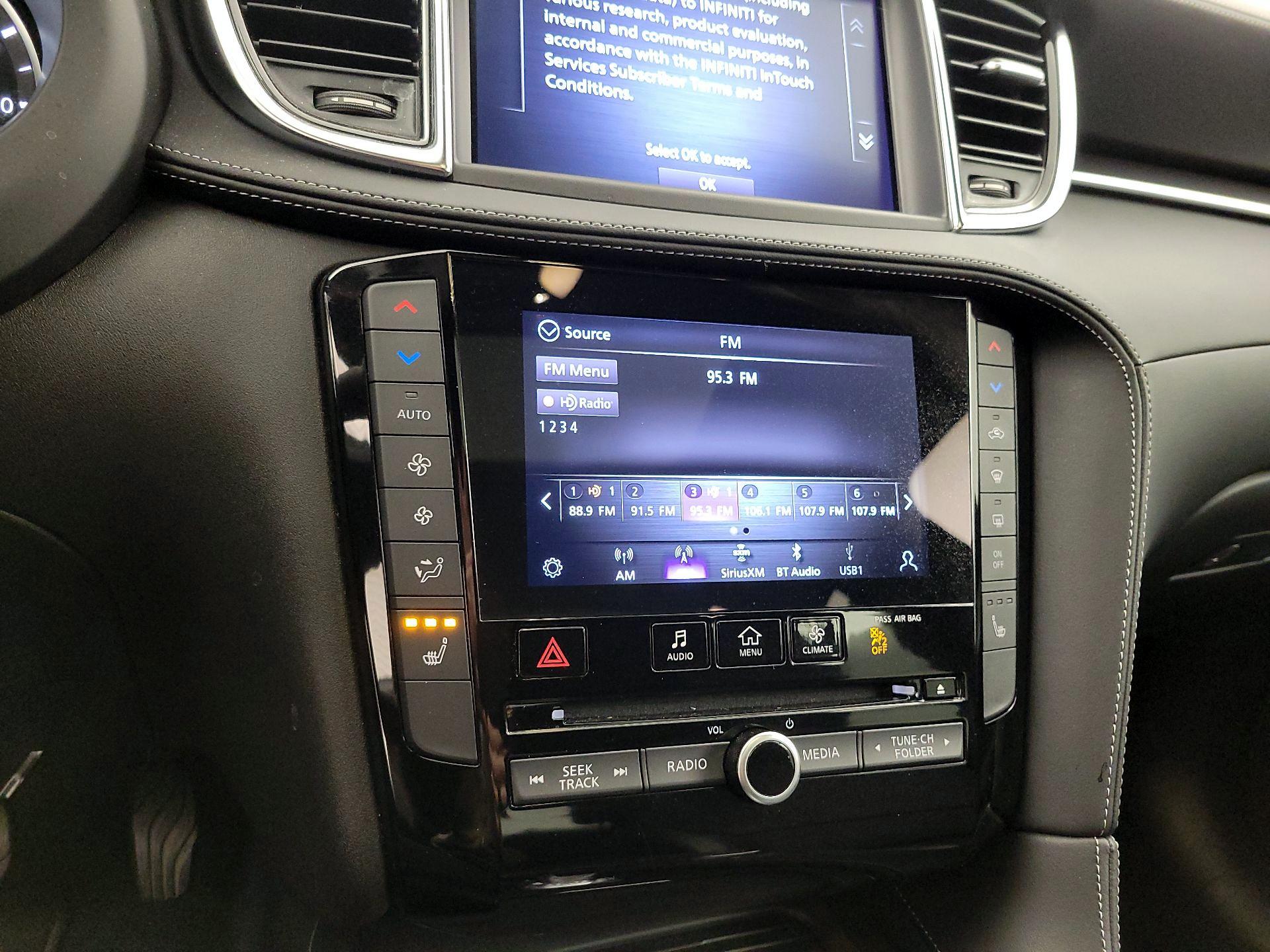 Thumbnail: 2023 INFINITI QX55 - 16