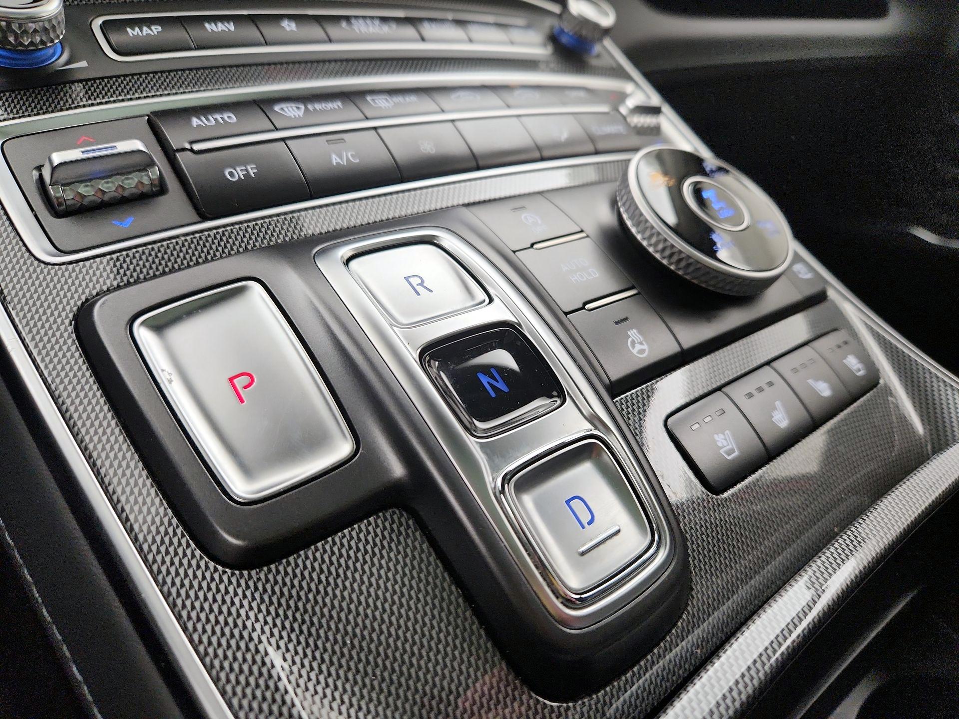 Thumbnail: 2022 Hyundai Santa Fe - 18