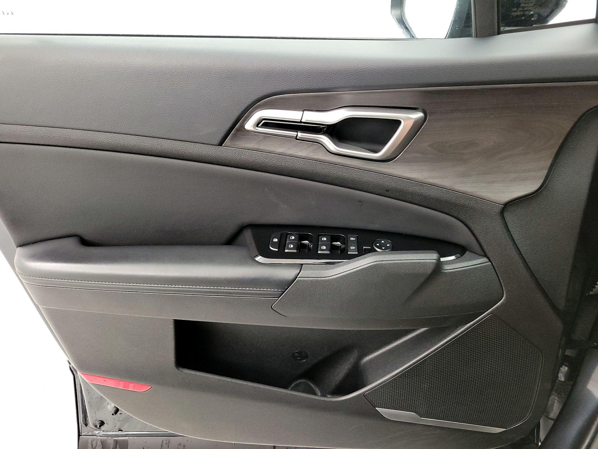 Thumbnail: 2023 Kia Sportage - 12