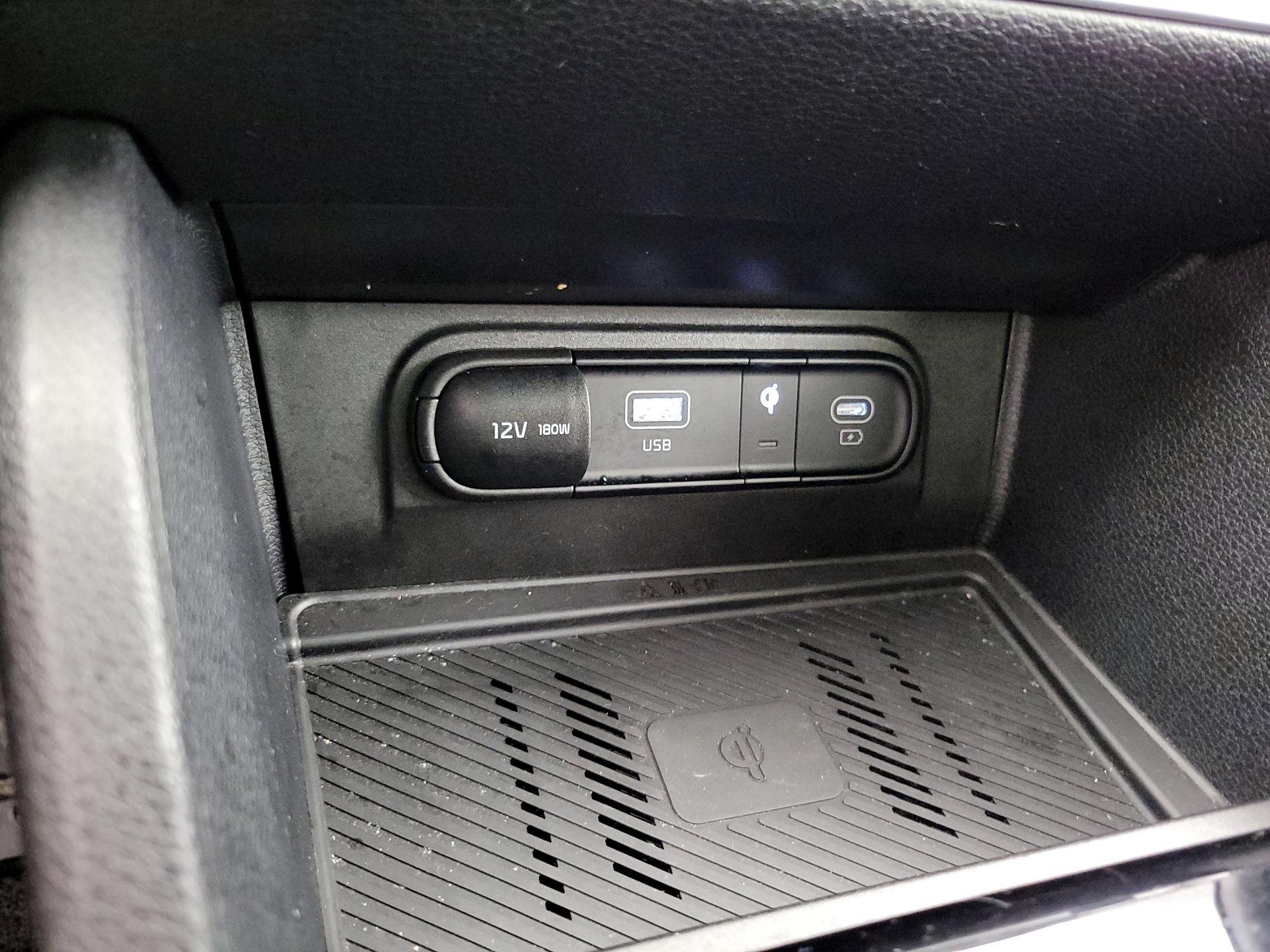 Thumbnail: 2023 Kia Sportage - 19