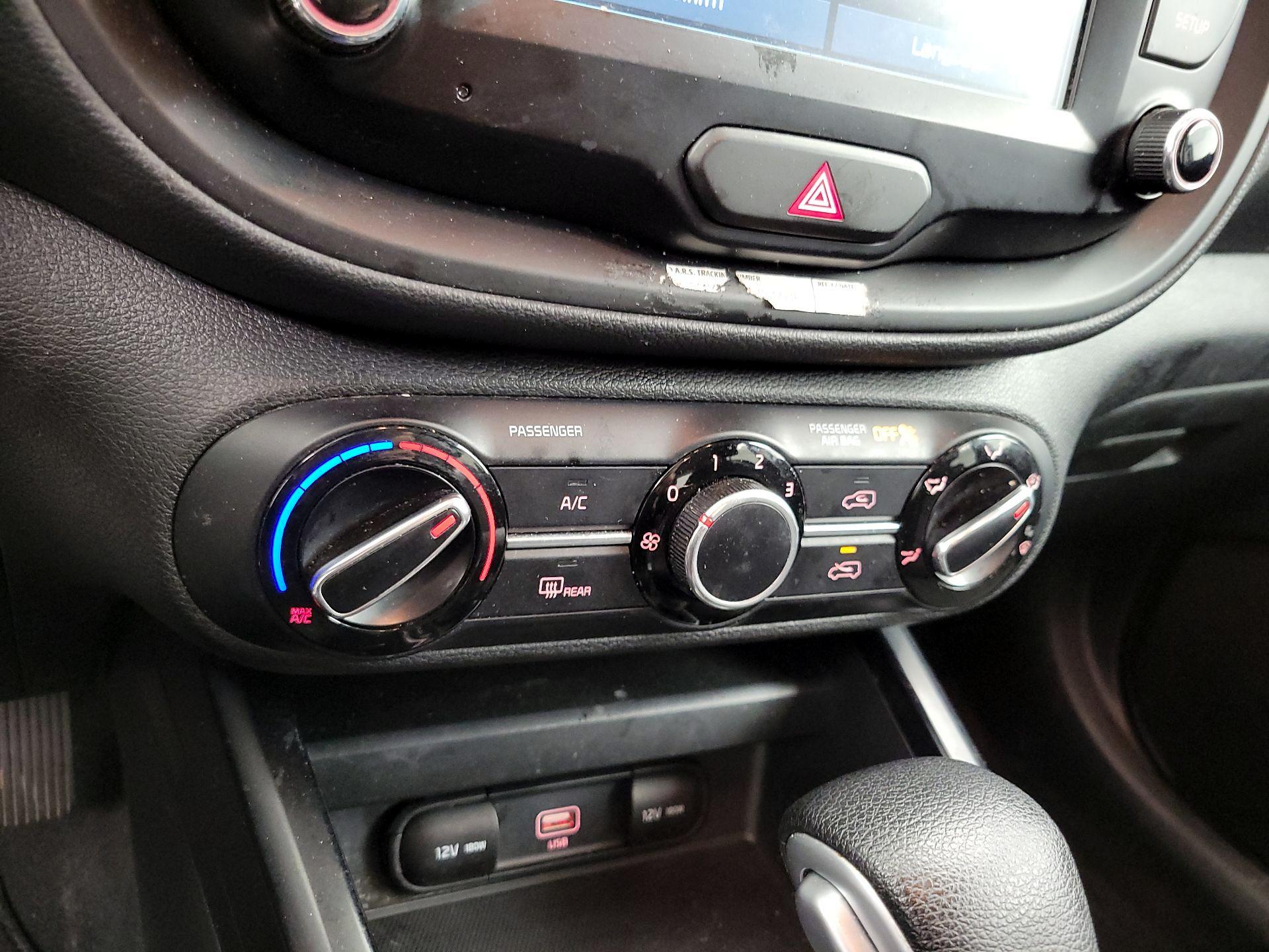 Thumbnail: 2020 Kia Soul - 16