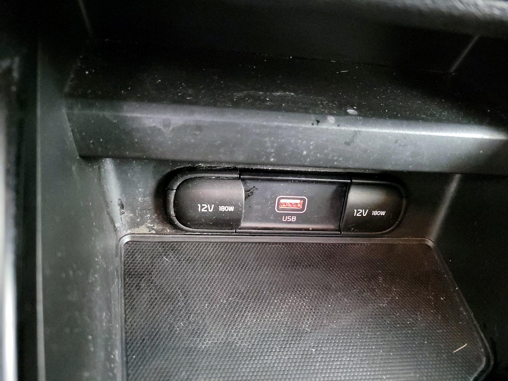 Thumbnail: 2020 Kia Soul - 18