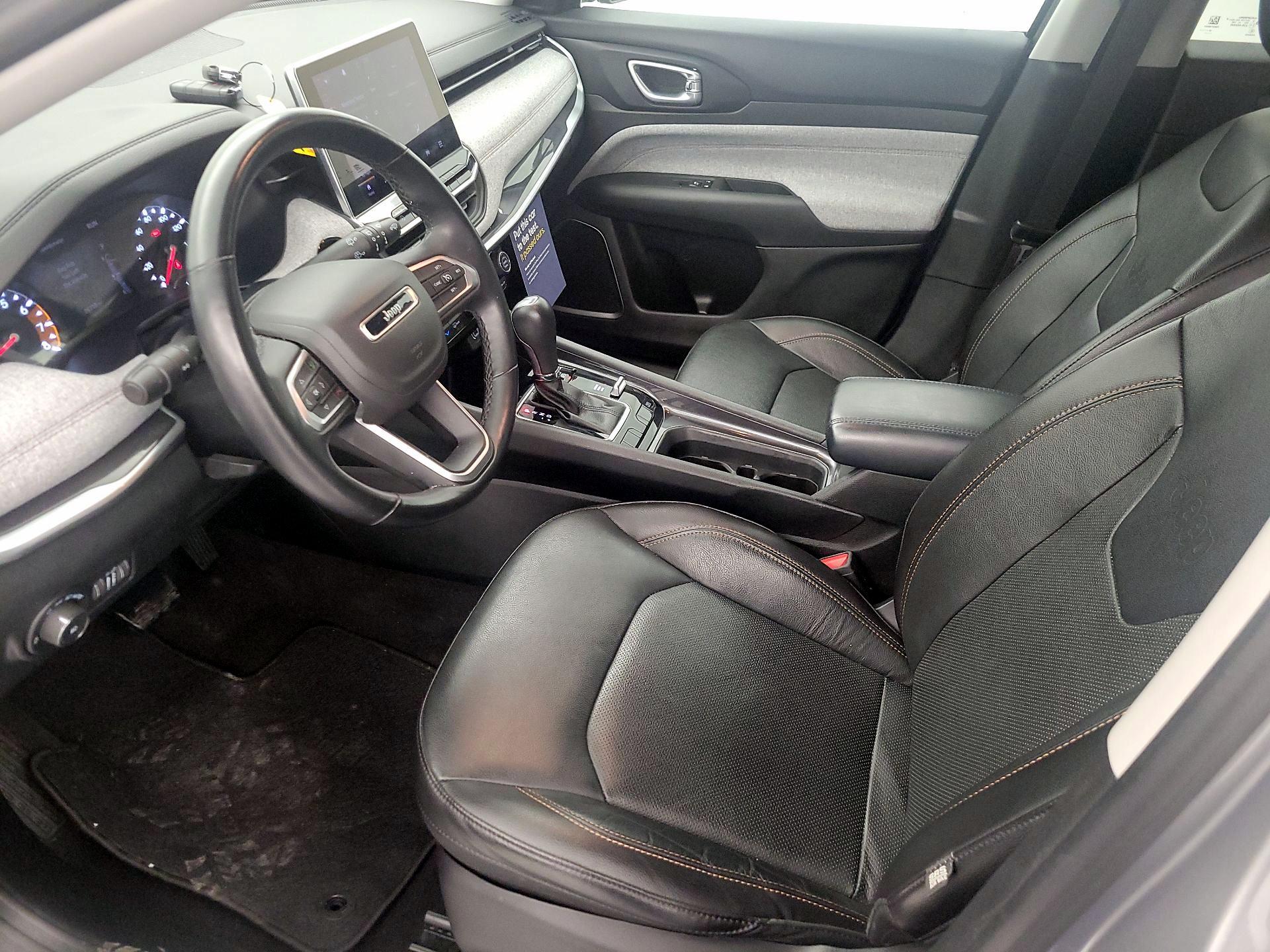 Thumbnail: 2022 Jeep Compass - 11