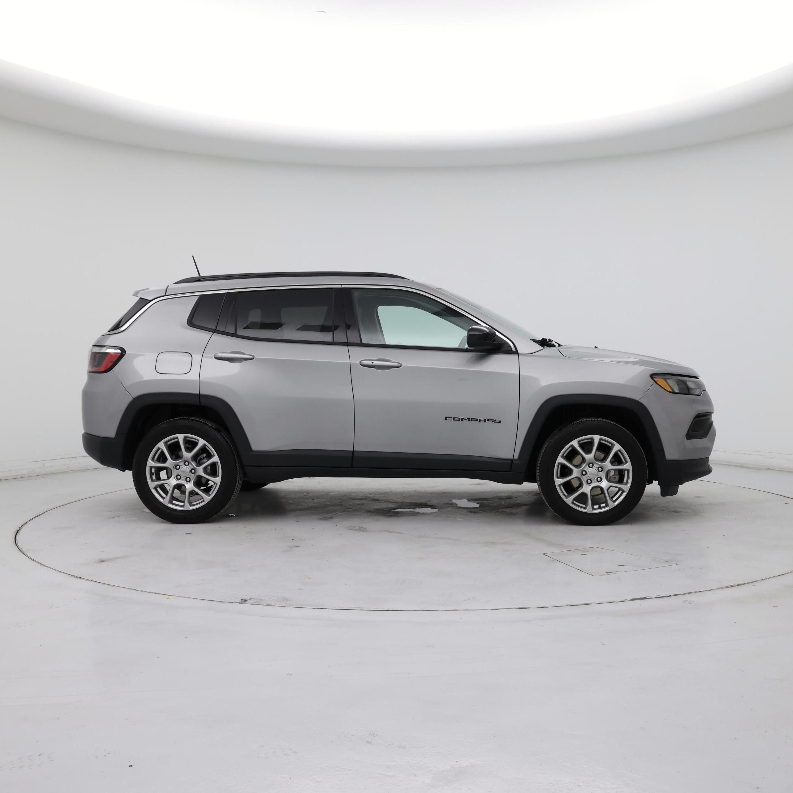 Thumbnail: 2022 Jeep Compass - 7