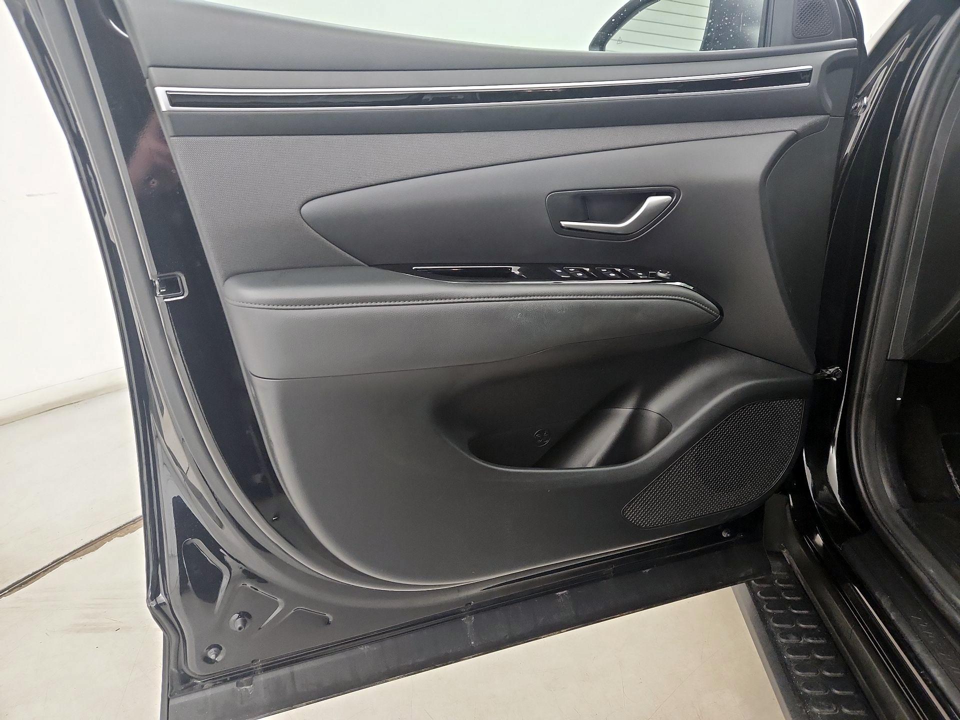 Thumbnail: 2022 Hyundai Tucson - 12