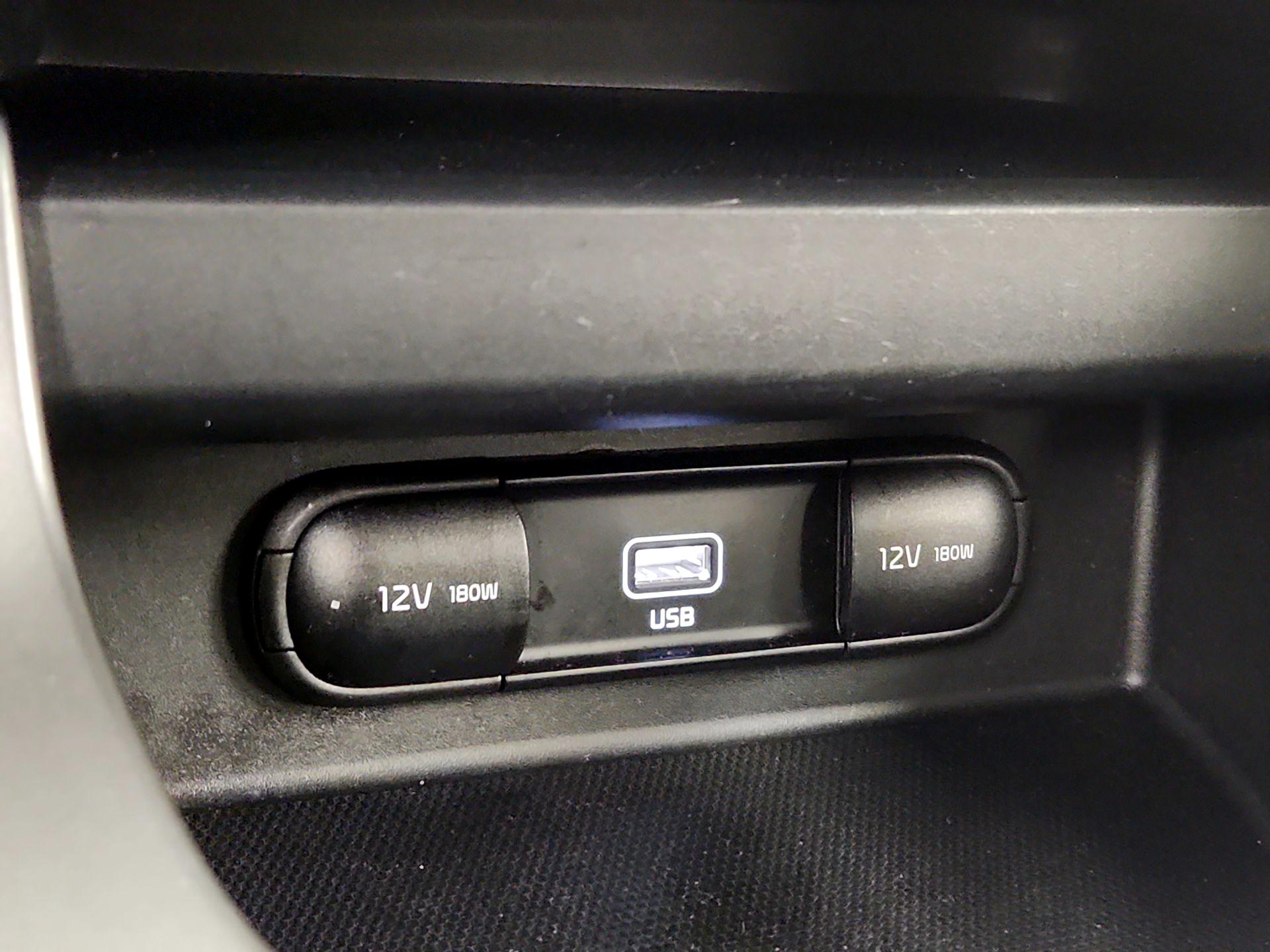 Thumbnail: 2023 Kia Seltos - 18