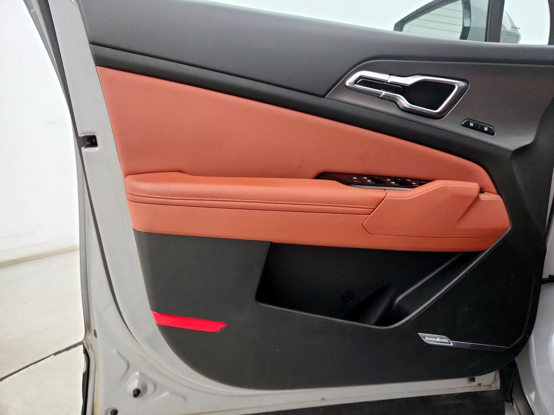 Thumbnail: 2023 Kia Sportage - 12