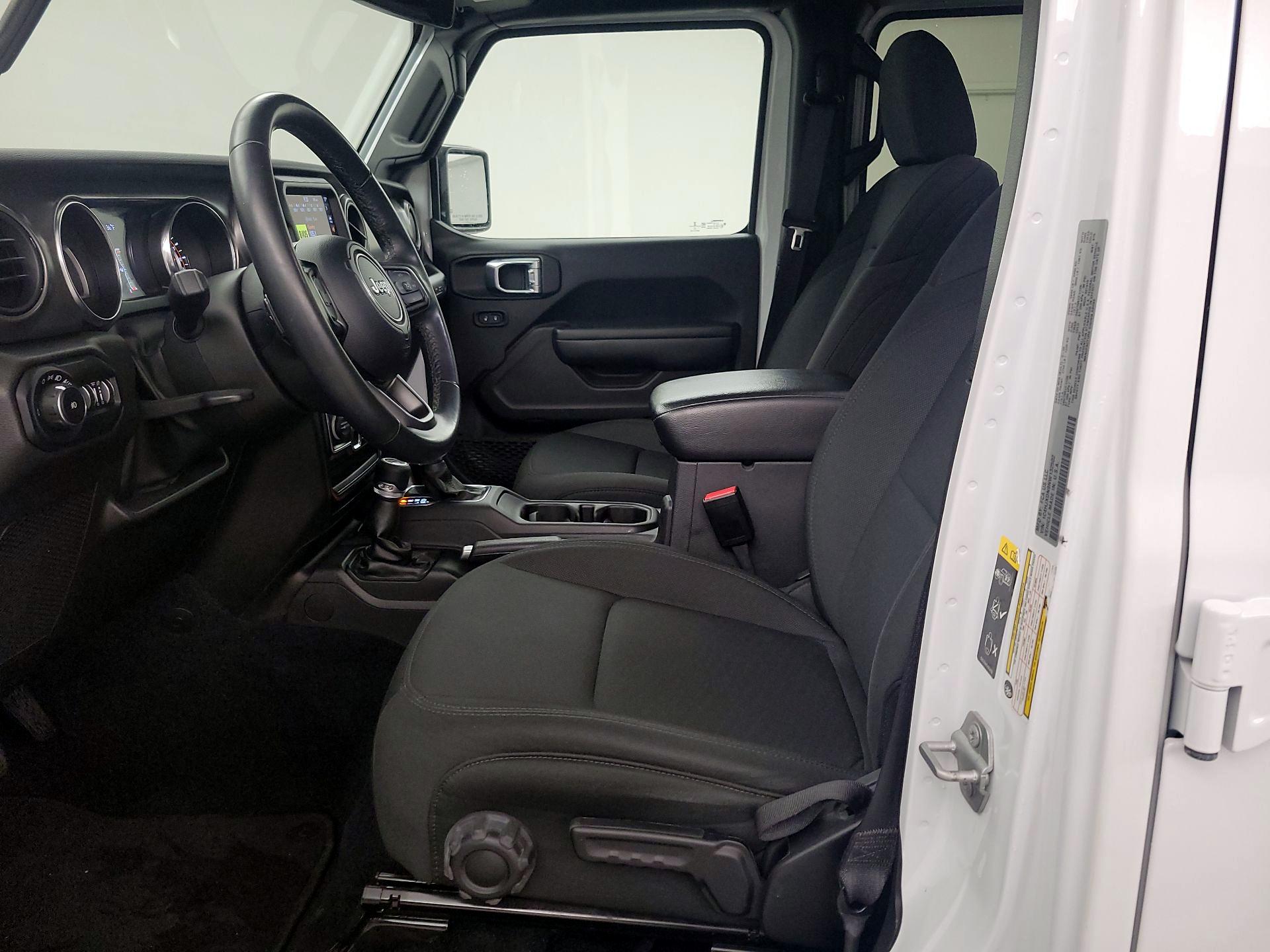 Thumbnail: 2022 Jeep Wrangler - 11