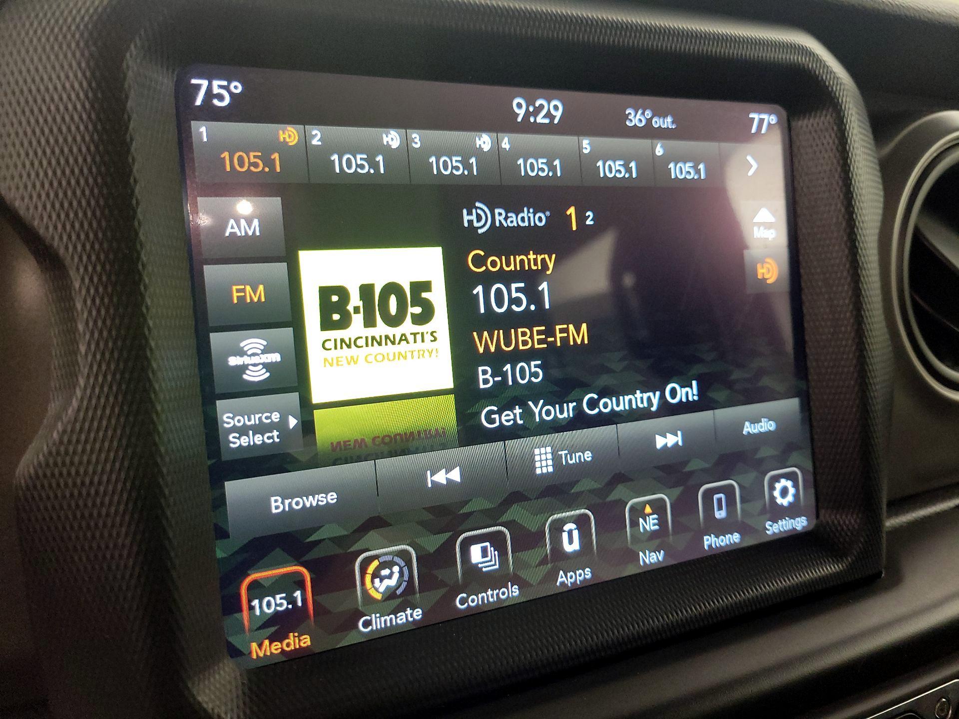 Thumbnail: 2022 Jeep Wrangler - 16