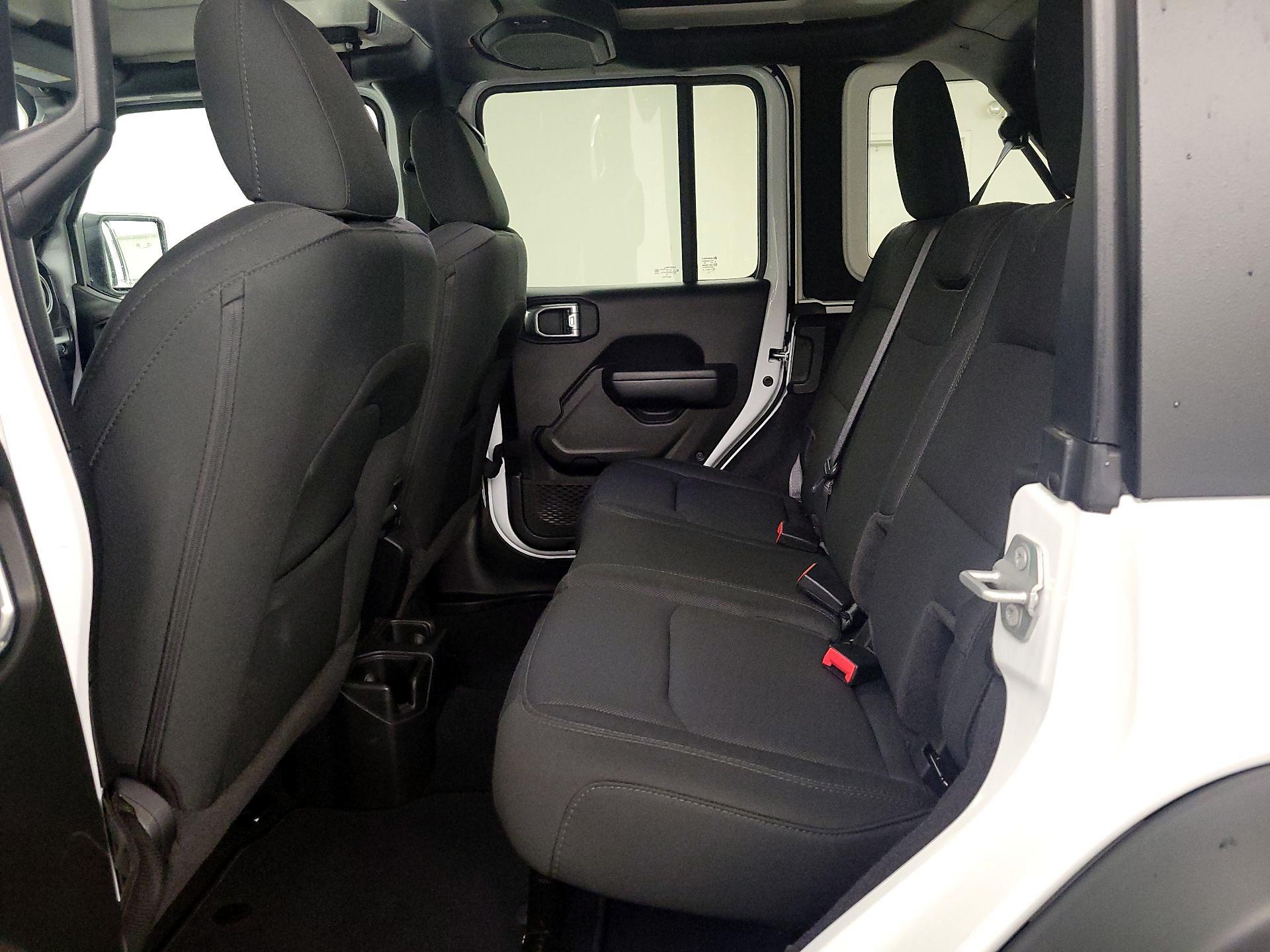 Thumbnail: 2022 Jeep Wrangler - 20