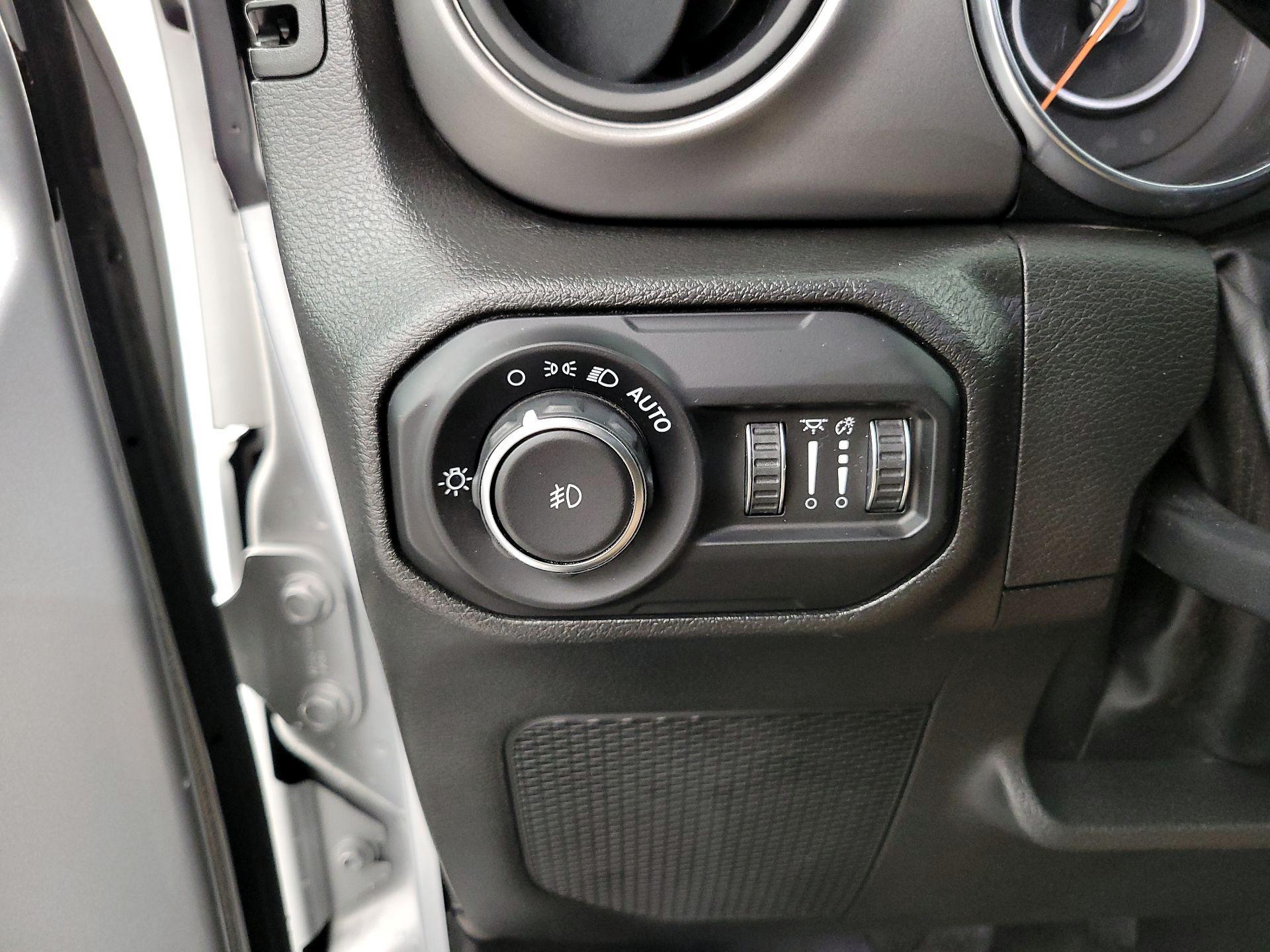 Thumbnail: 2022 Jeep Wrangler - 13